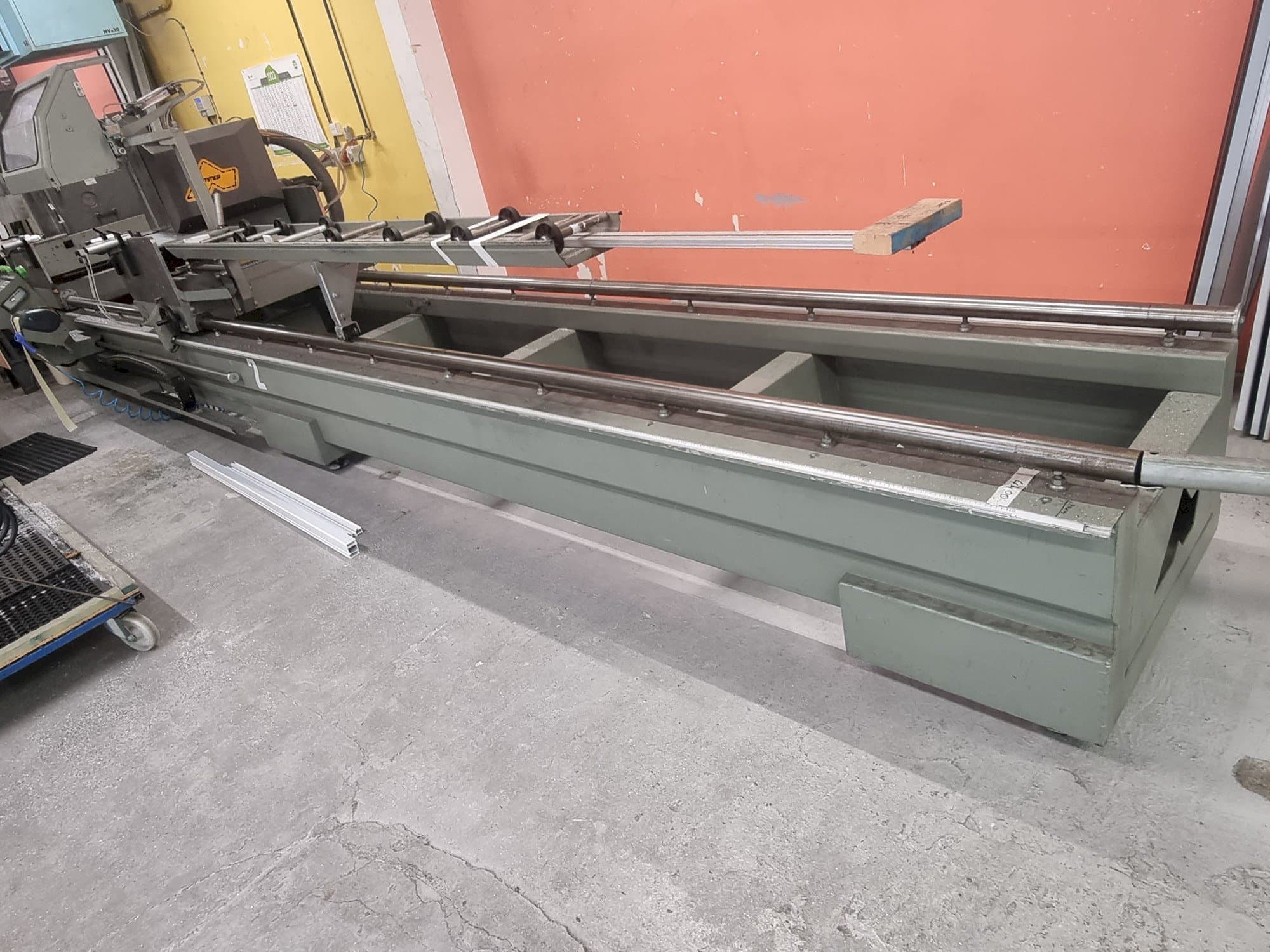 Koneen  Emmegi TWIN ELECTRA SUN TU/6 etunäkymä