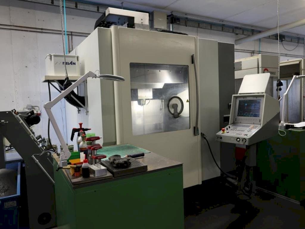 Koneen DMG DMC65V etunäkymä