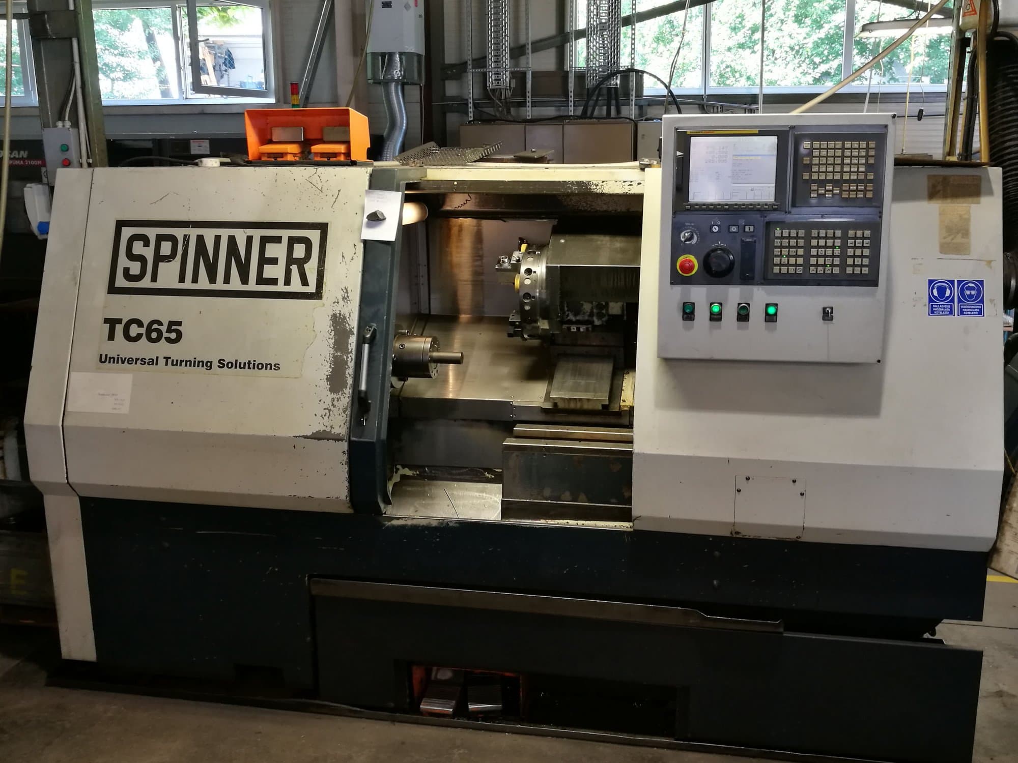 Koneen SPINNER etunäkymä TC 65 MC