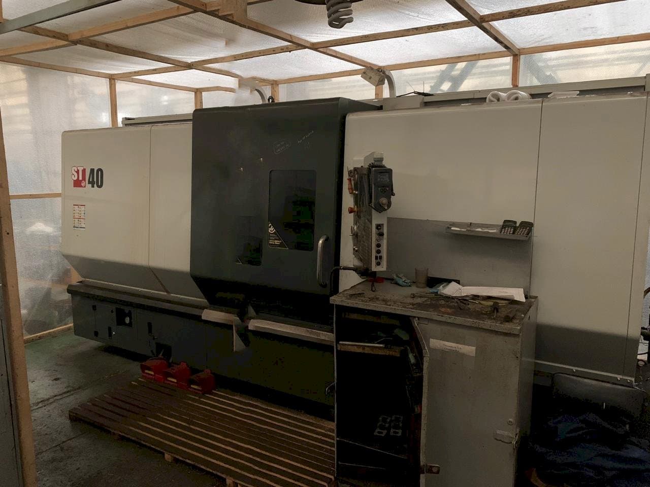 Koneen HAAS ST-40 etunäkymä
