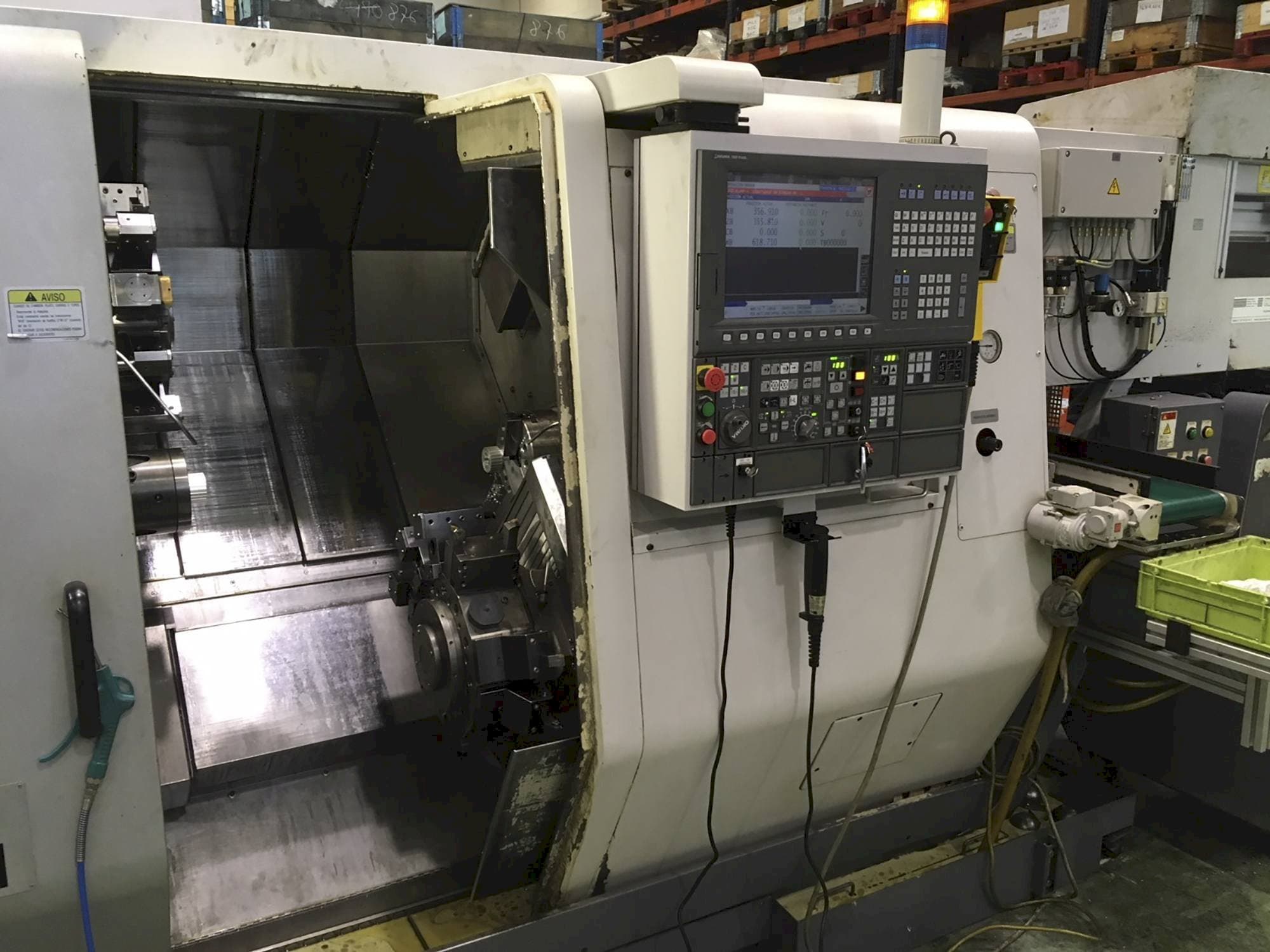 Koneen Okuma etunäkymä LT 200-MY
