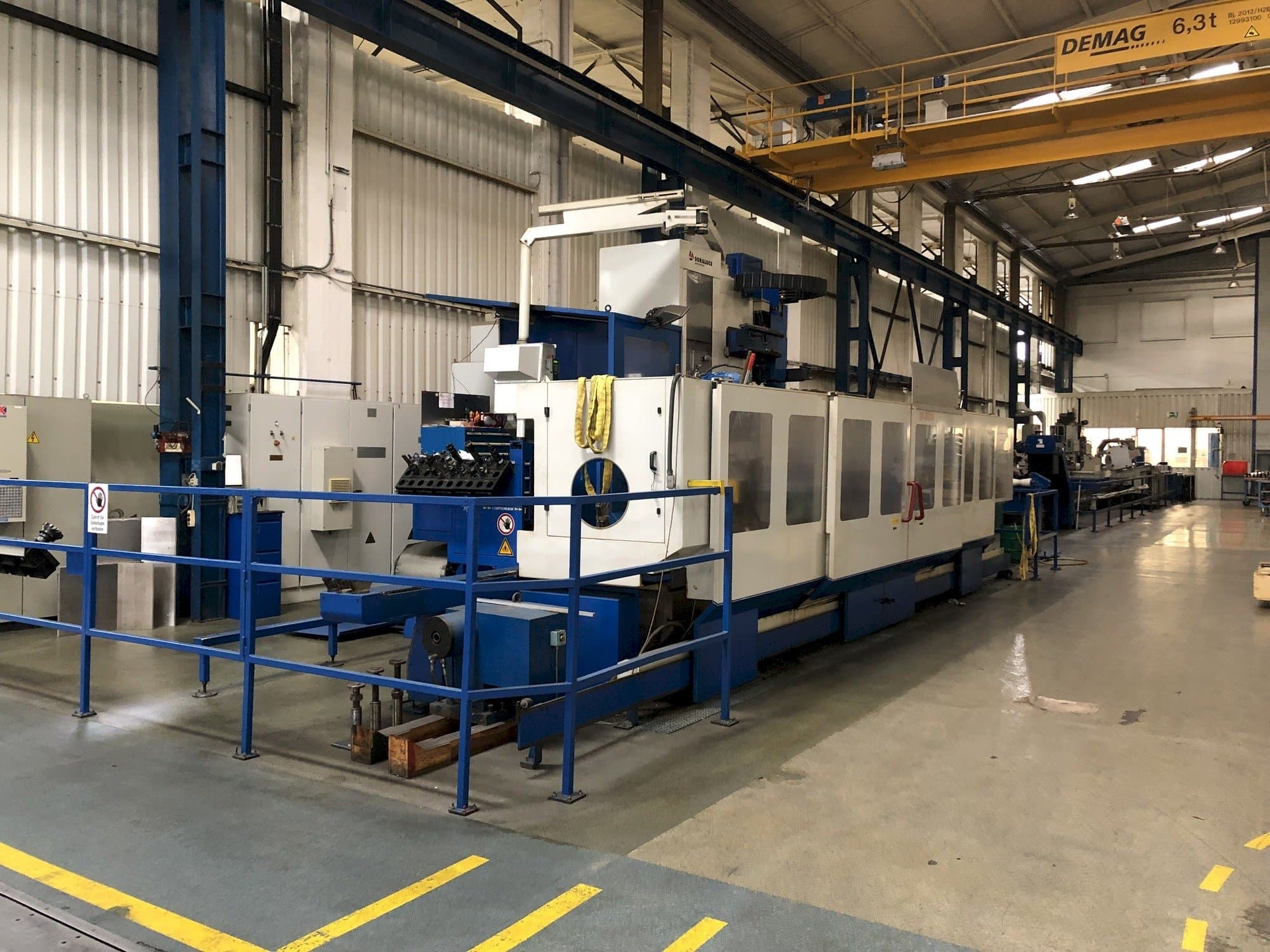 Koneen Soraluce SP-8000 etunäkymä