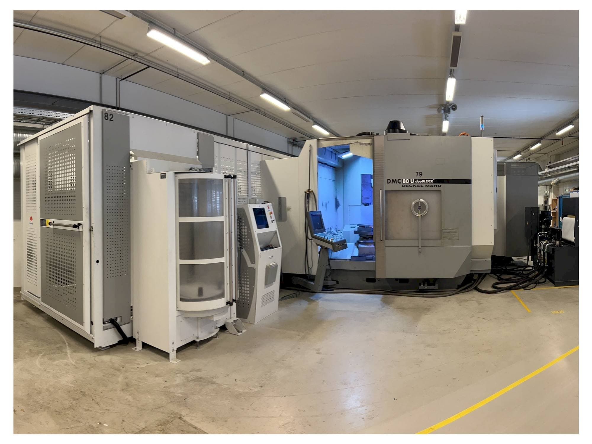 Koneen  DMG DMC 80 U duoBLOCK etunäkymä