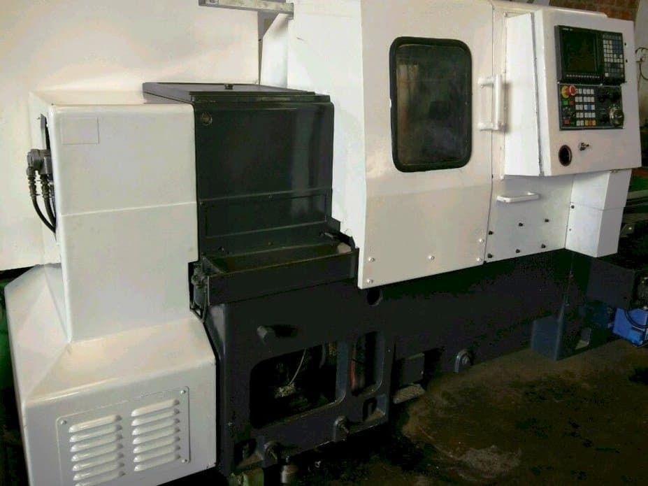 Koneen MORI SEIKI TL3 etunäkymä