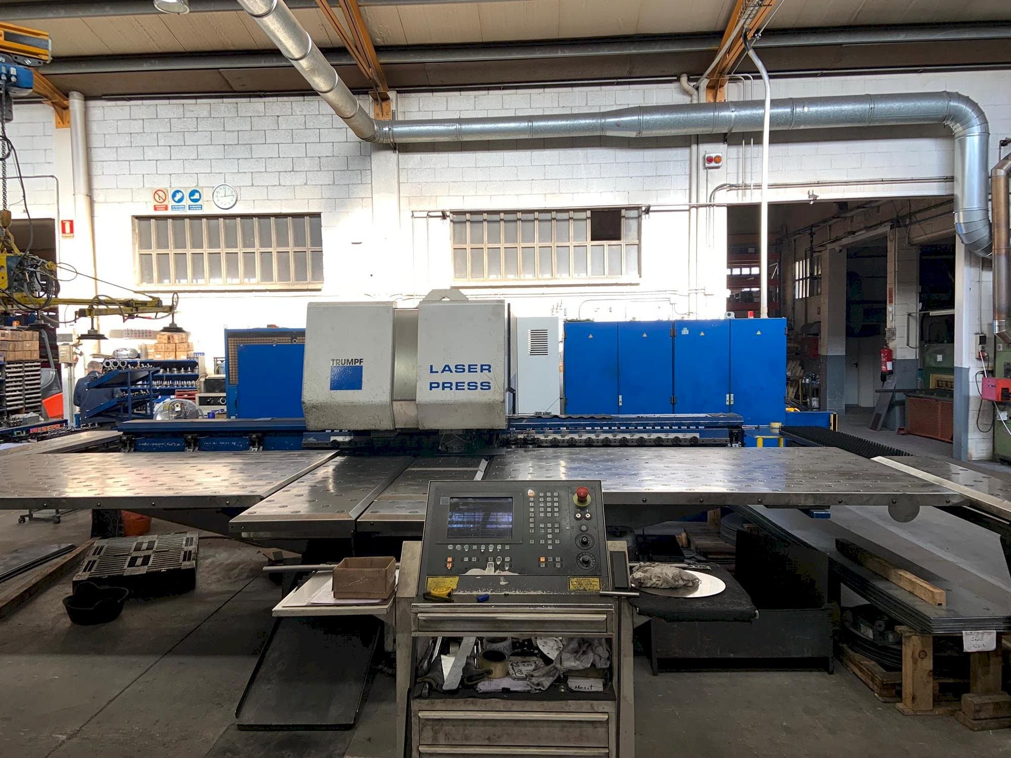 Koneen Trumpf Trumatic 600 L etunäkymä