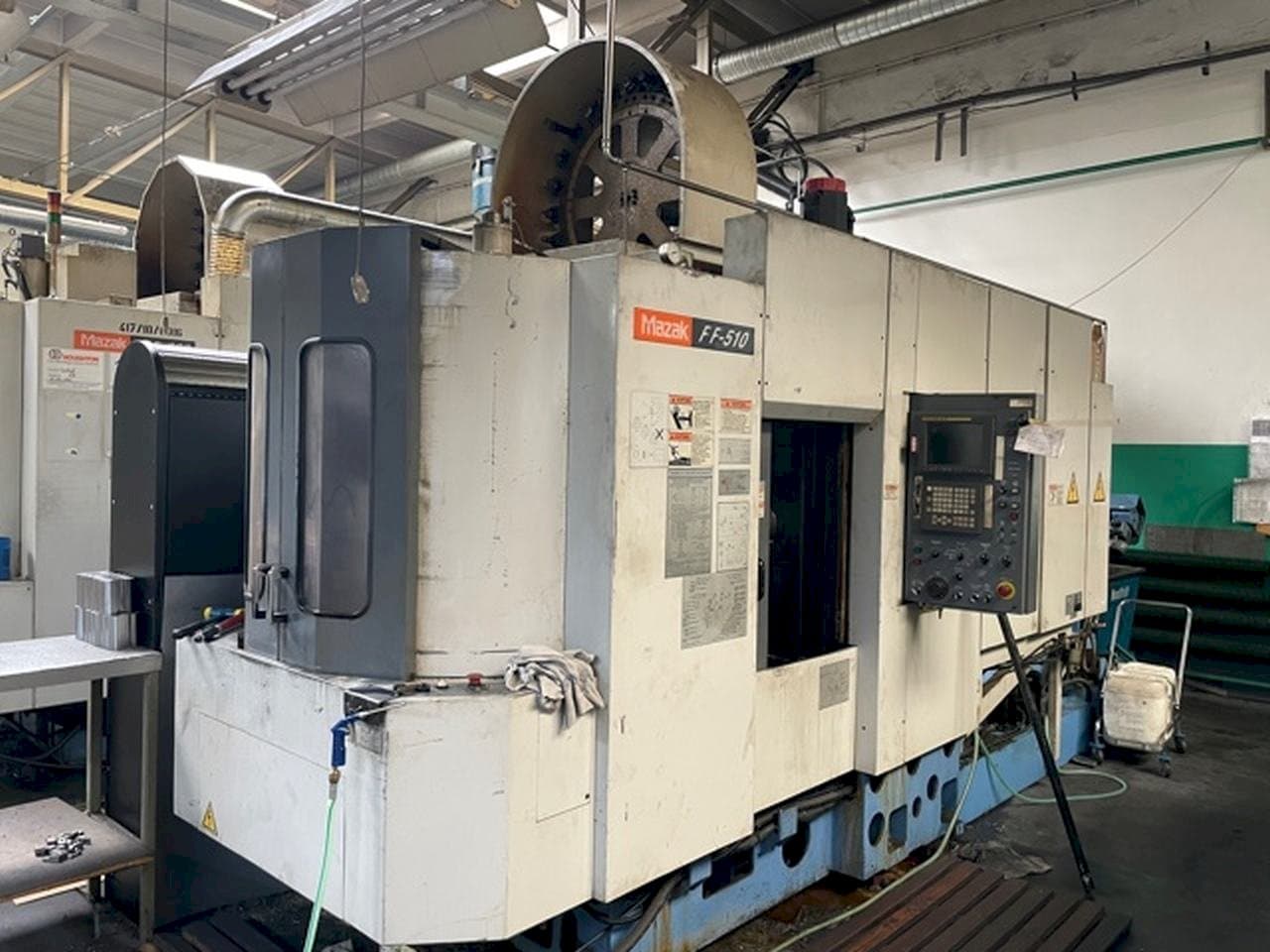 Koneen Mazak FF510 etunäkymä
