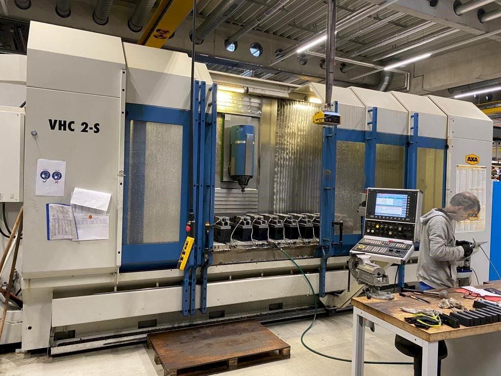 Koneen AXA VHC 2-3500 S etunäkymä