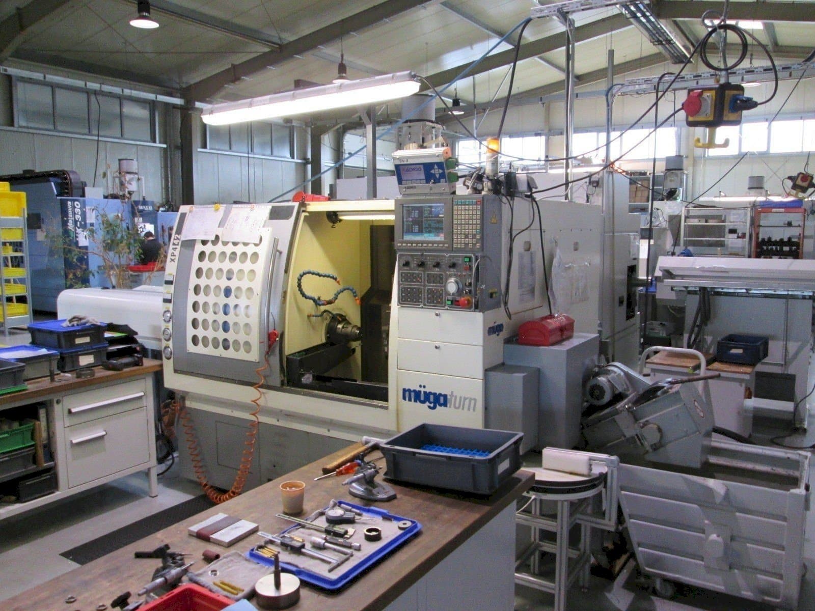 Koneen Muga XP4 – 42SM etunäkymä