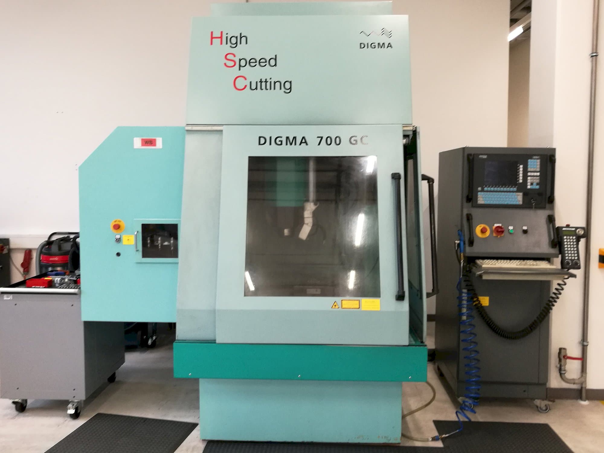 Koneen  DIGMA etunäkymä 700 GC