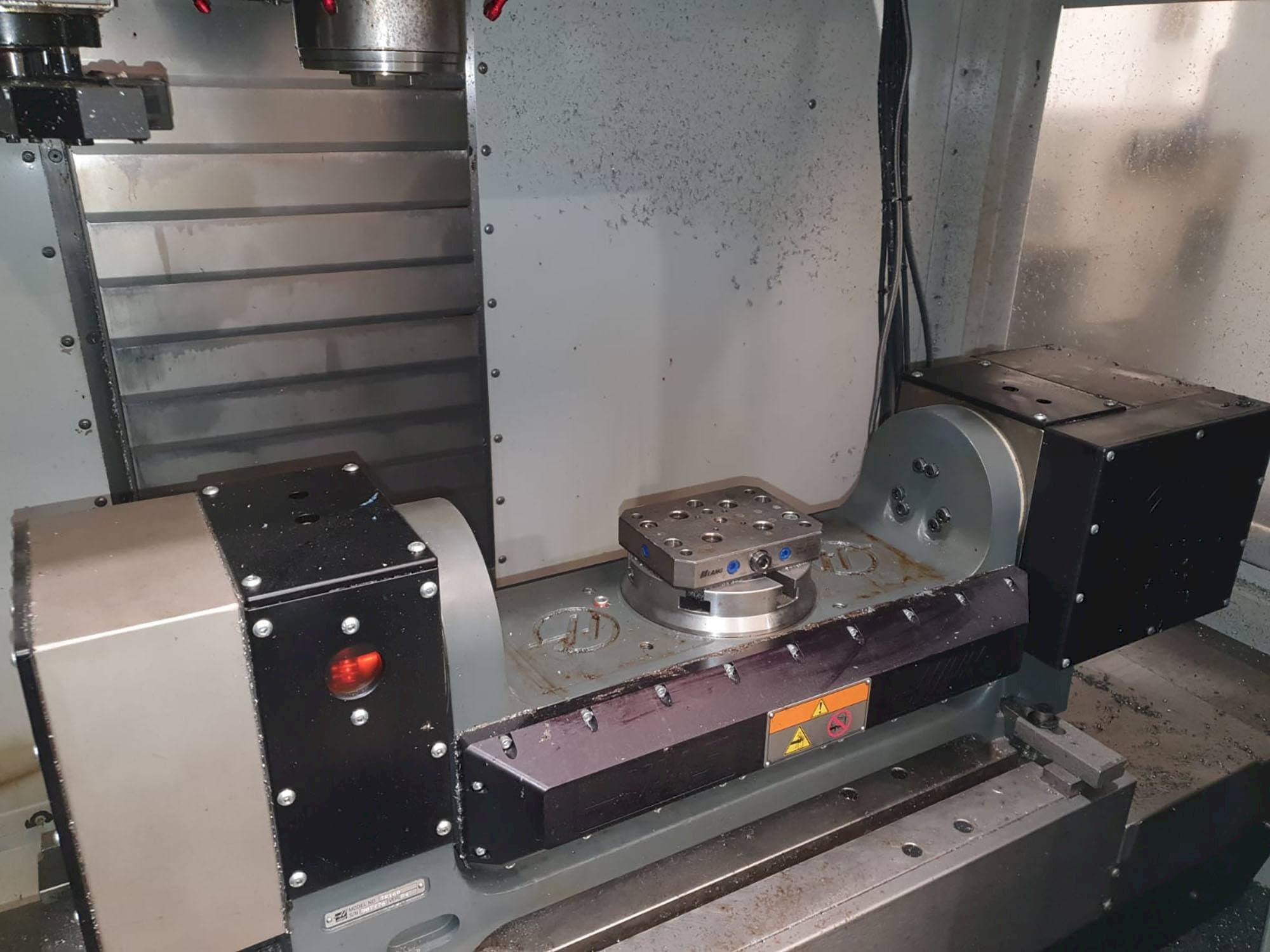 Koneen HAAS TR160 etunäkymä