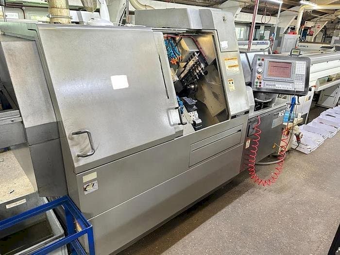 Koneen Citizen M32 III etunäkymä