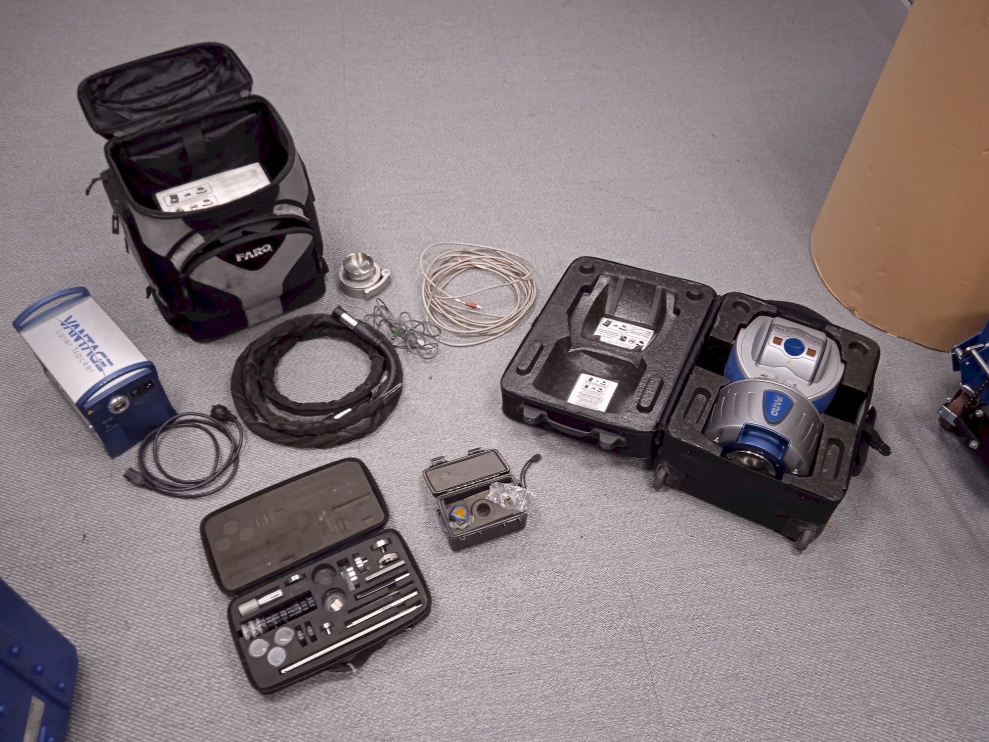 Koneen Faro Advantage Laser Tracker etunäkymä