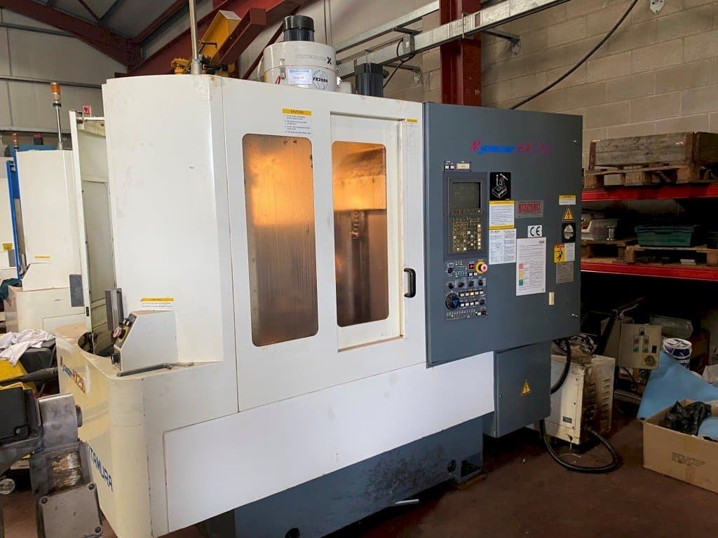 Koneen Kitamura Mycenter HX250 etunäkymä