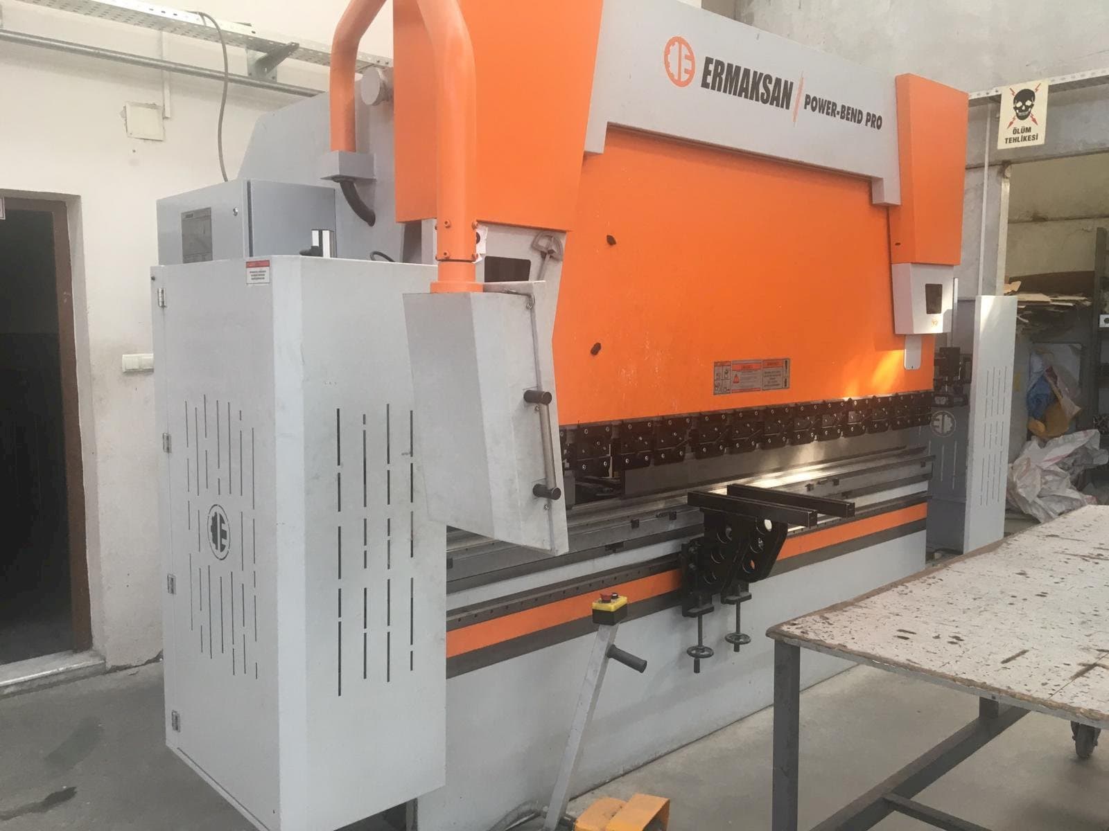 Koneen ERMAKSAN Power-Bend Pro 3100x135 etunäkymä