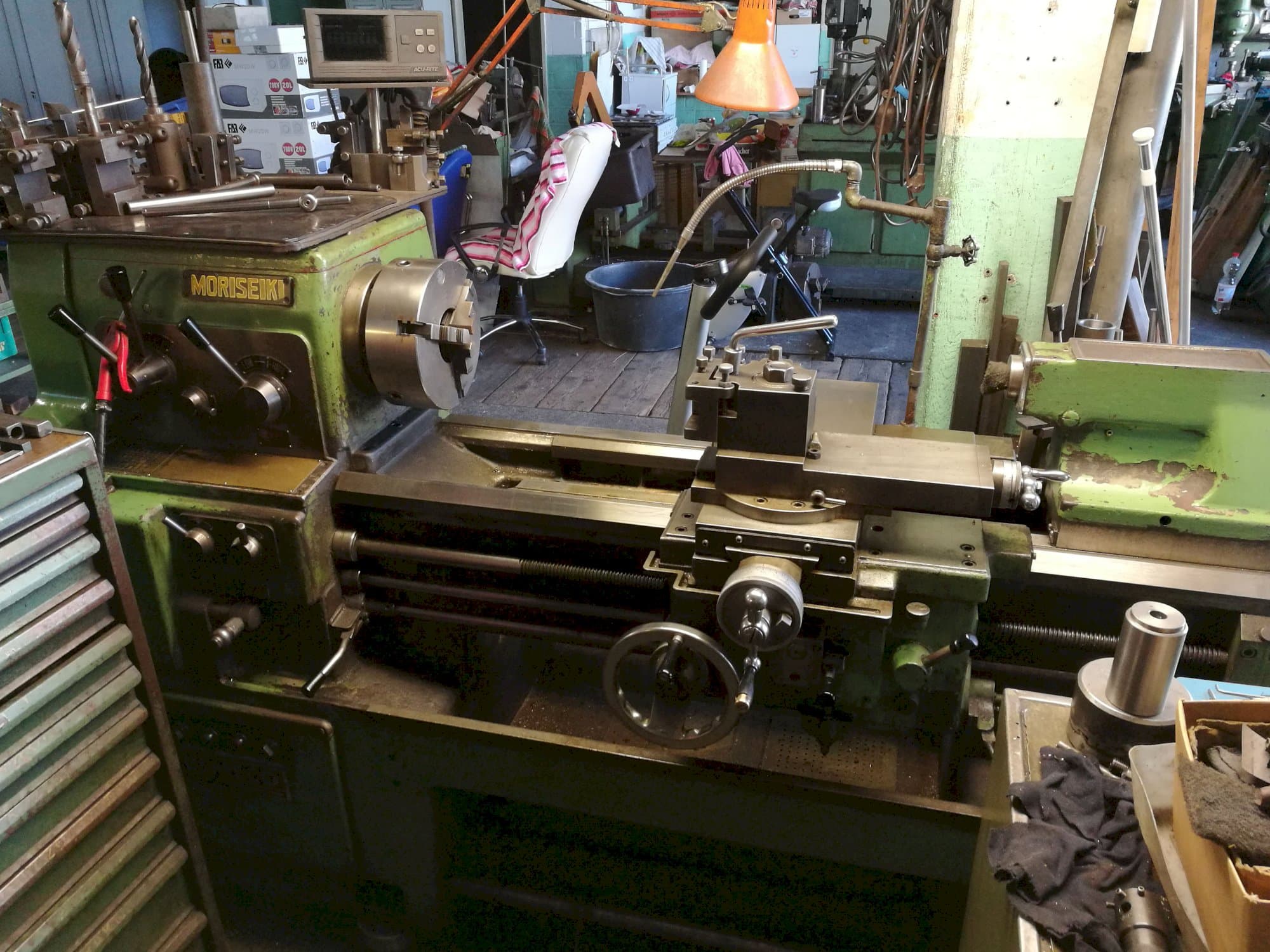 Koneen  MORI SEIKI etunäkymä MS 850