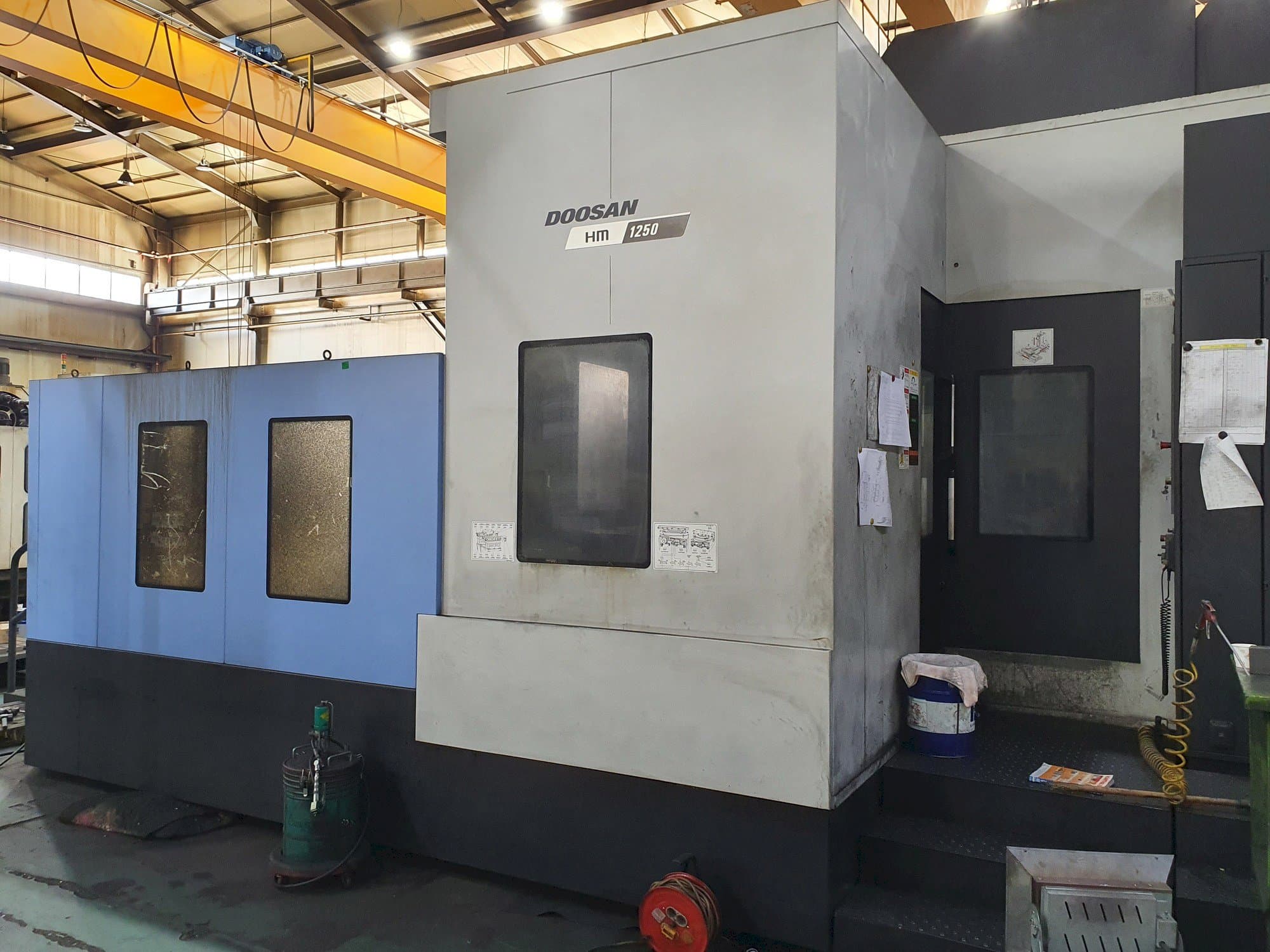 Koneen Doosan HM 1250 etunäkymä