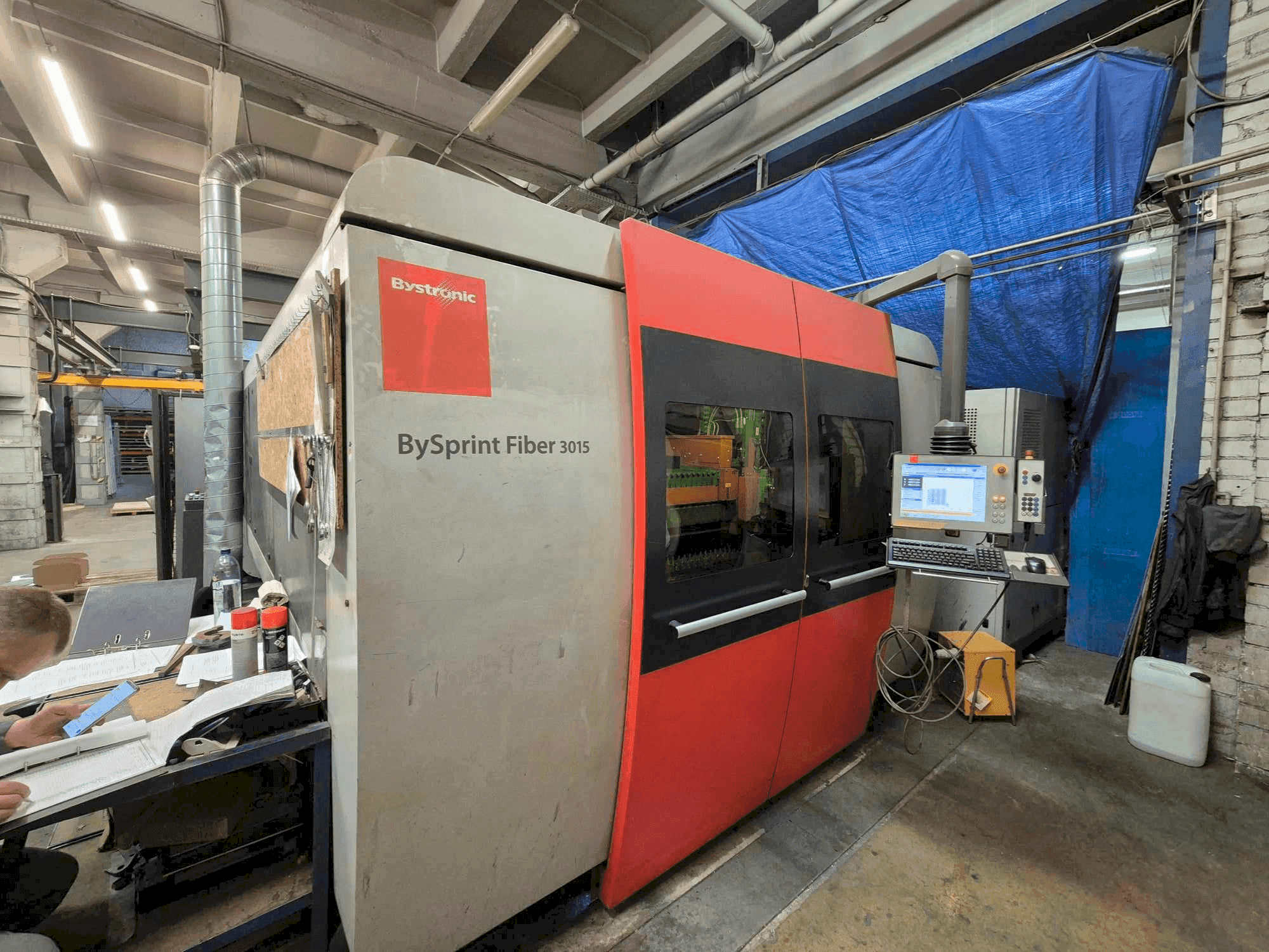 Koneen  Bystronic Bysprint Fiber 3015 3kW etunäkymä