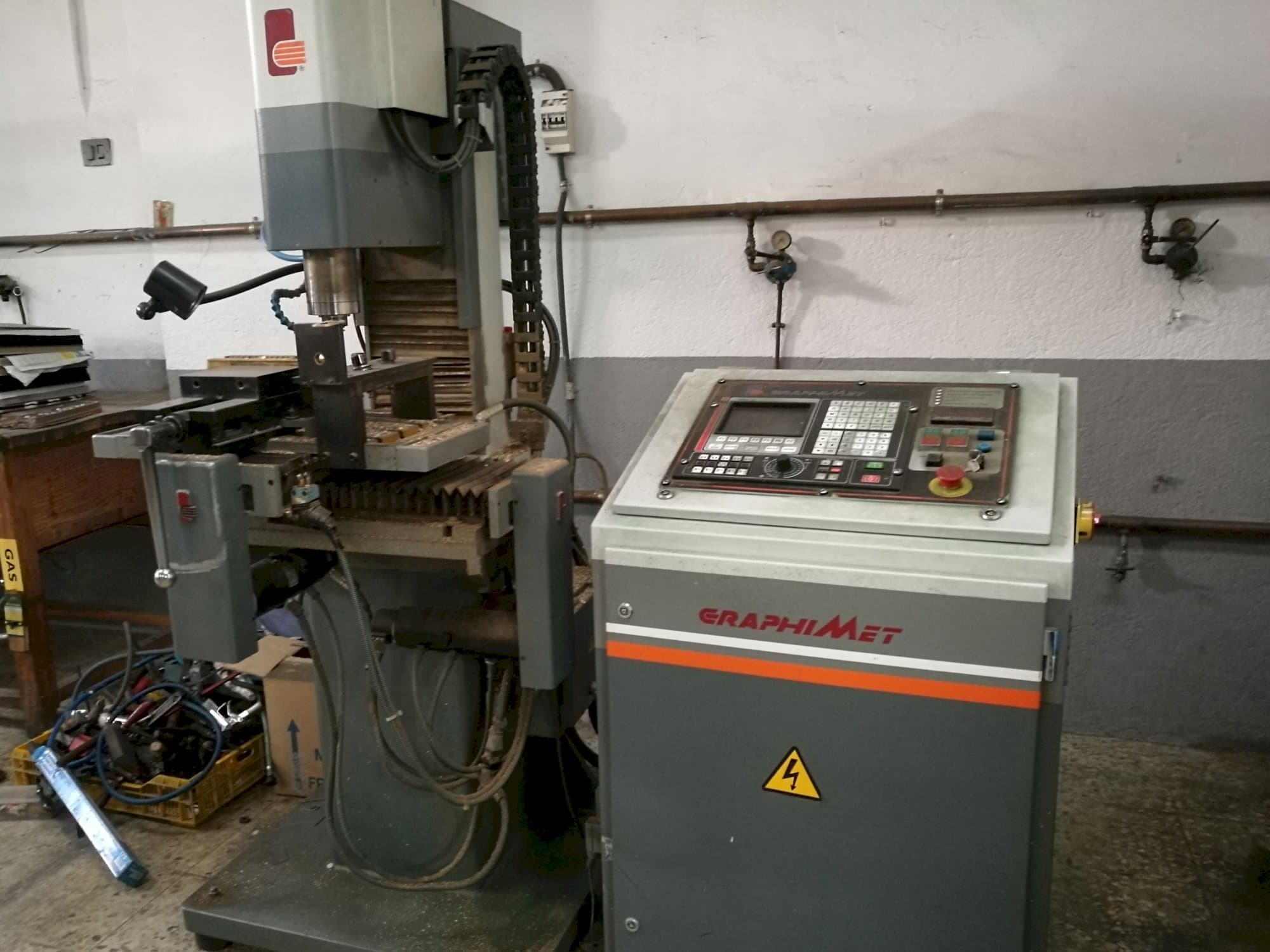 Koneen  GRAPHIMET oikea näkymä A-2