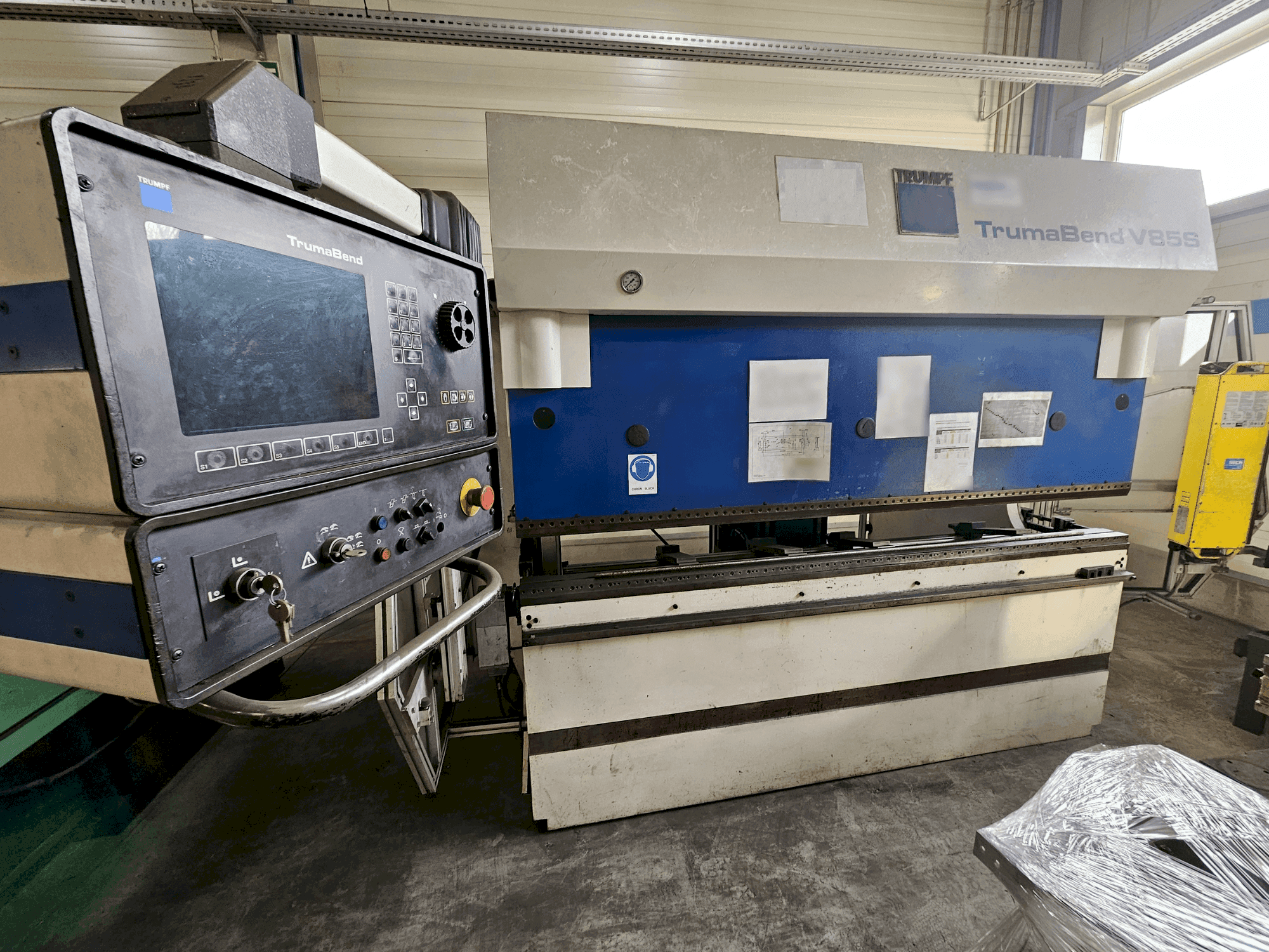 Koneen TRUMPF TRUMABEND V85S etunäkymä