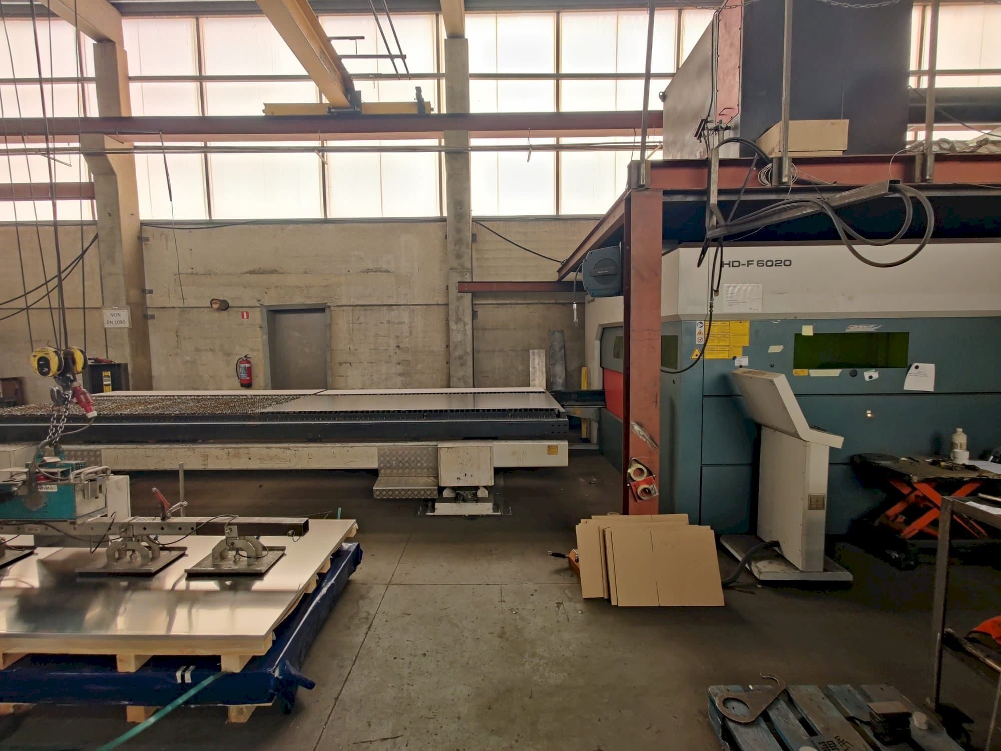 Koneen Durma HD-F 6020 III etunäkymä