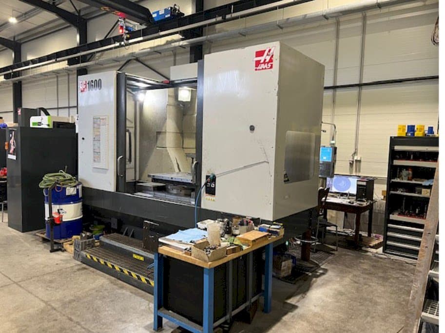 Koneen HAAS EC-1600 etunäkymä