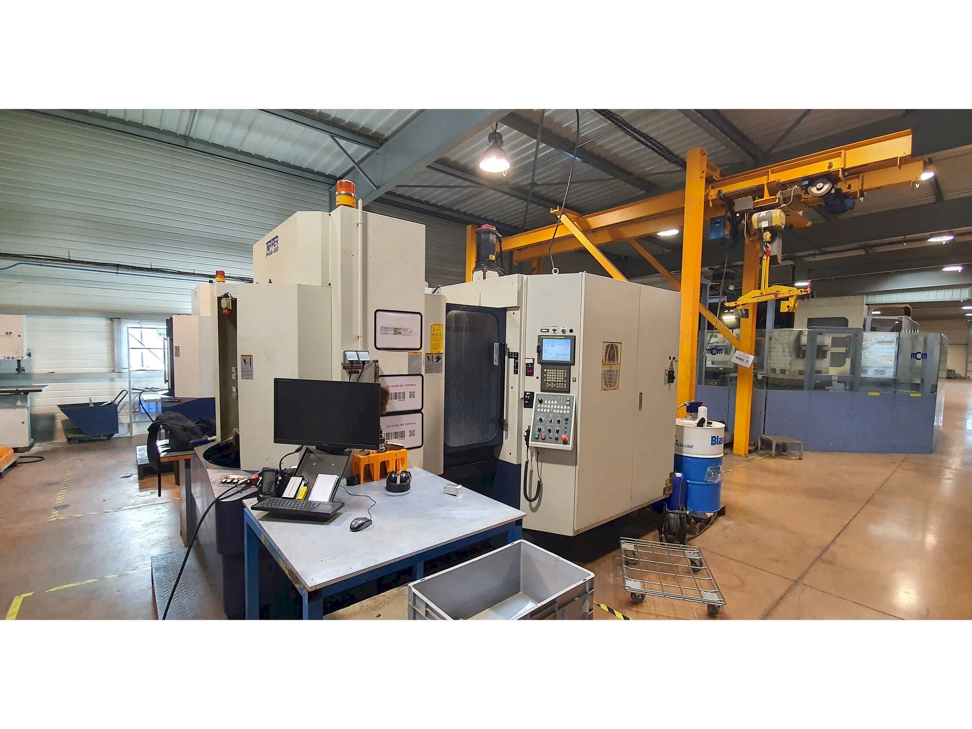 Koneen Tongtai H400 etunäkymä