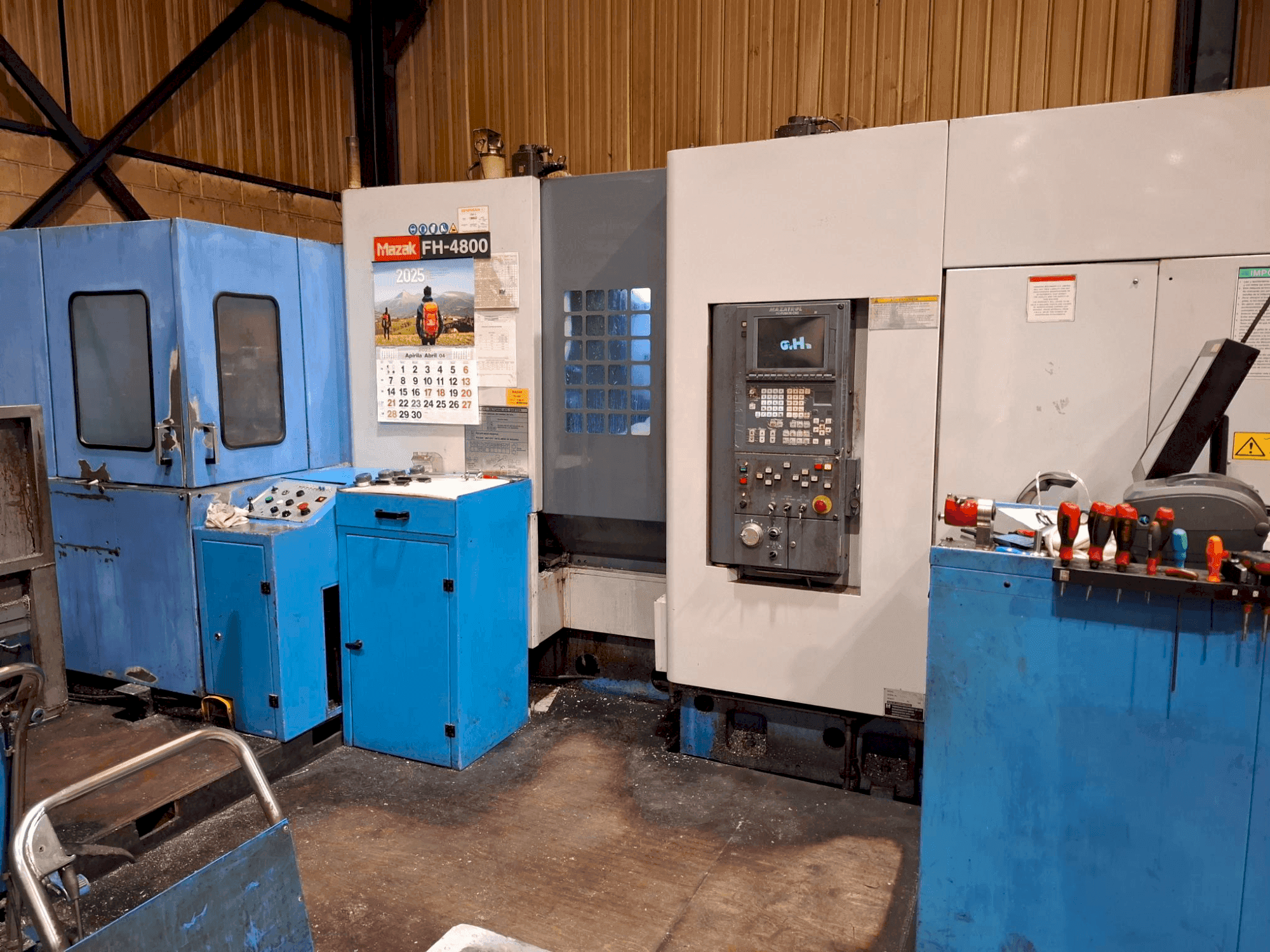 Koneen Mazak FH-4800 etunäkymä