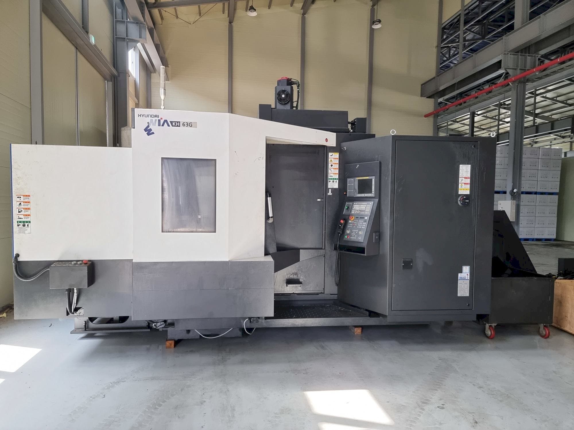 Koneen Hyundai Wia KH63G etunäkymä