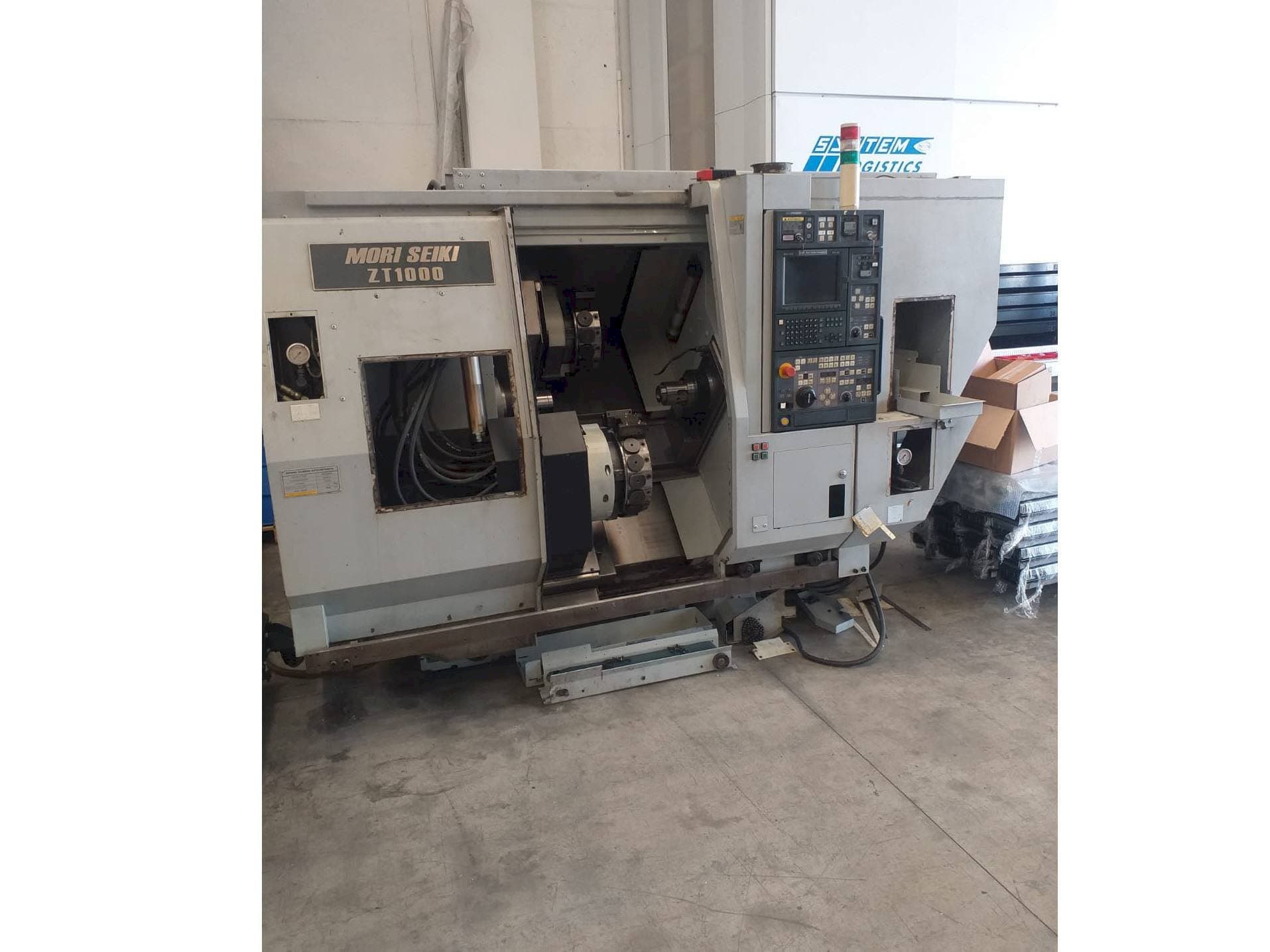 Koneen MORI SEIKI ZT 1000 etunäkymä