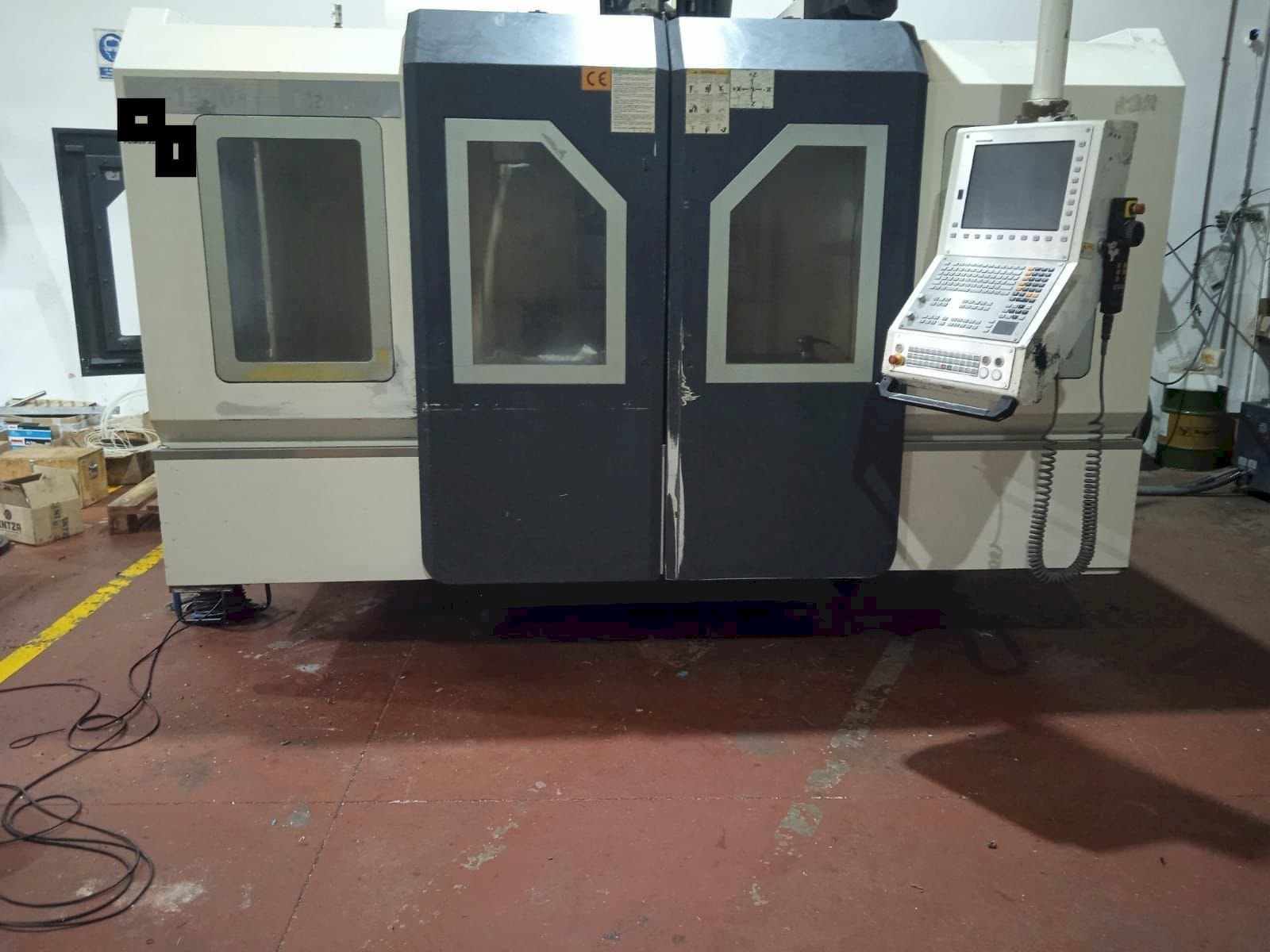 Koneen  Hartford LG-1370 etunäkymä