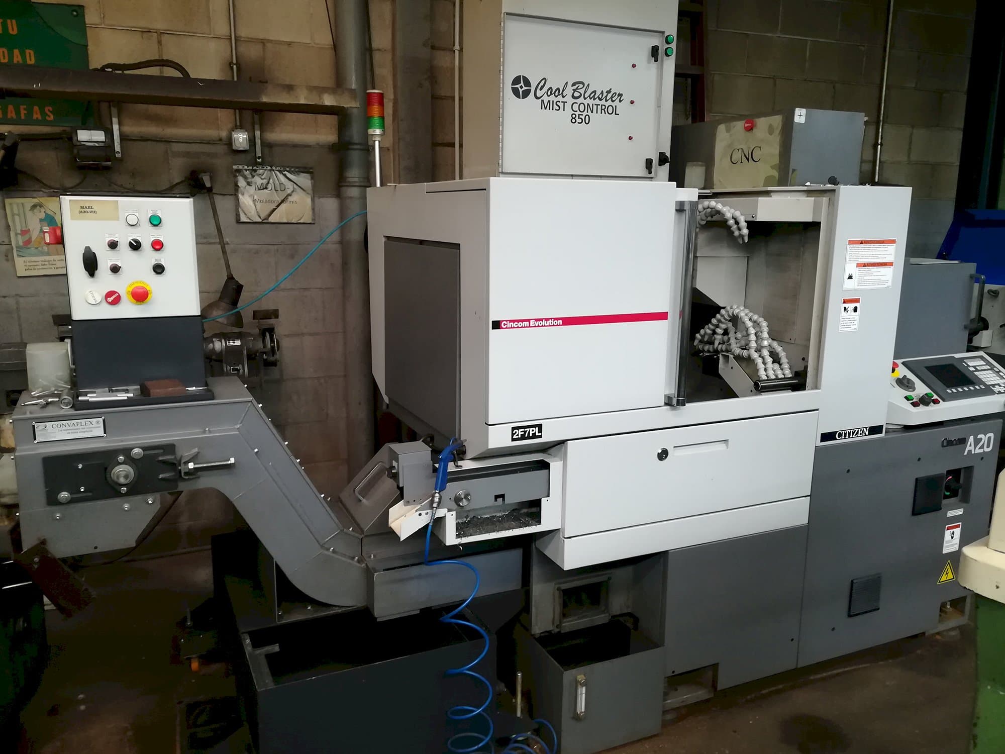 Koneen CITIZEN etunäkymä Cincom A20