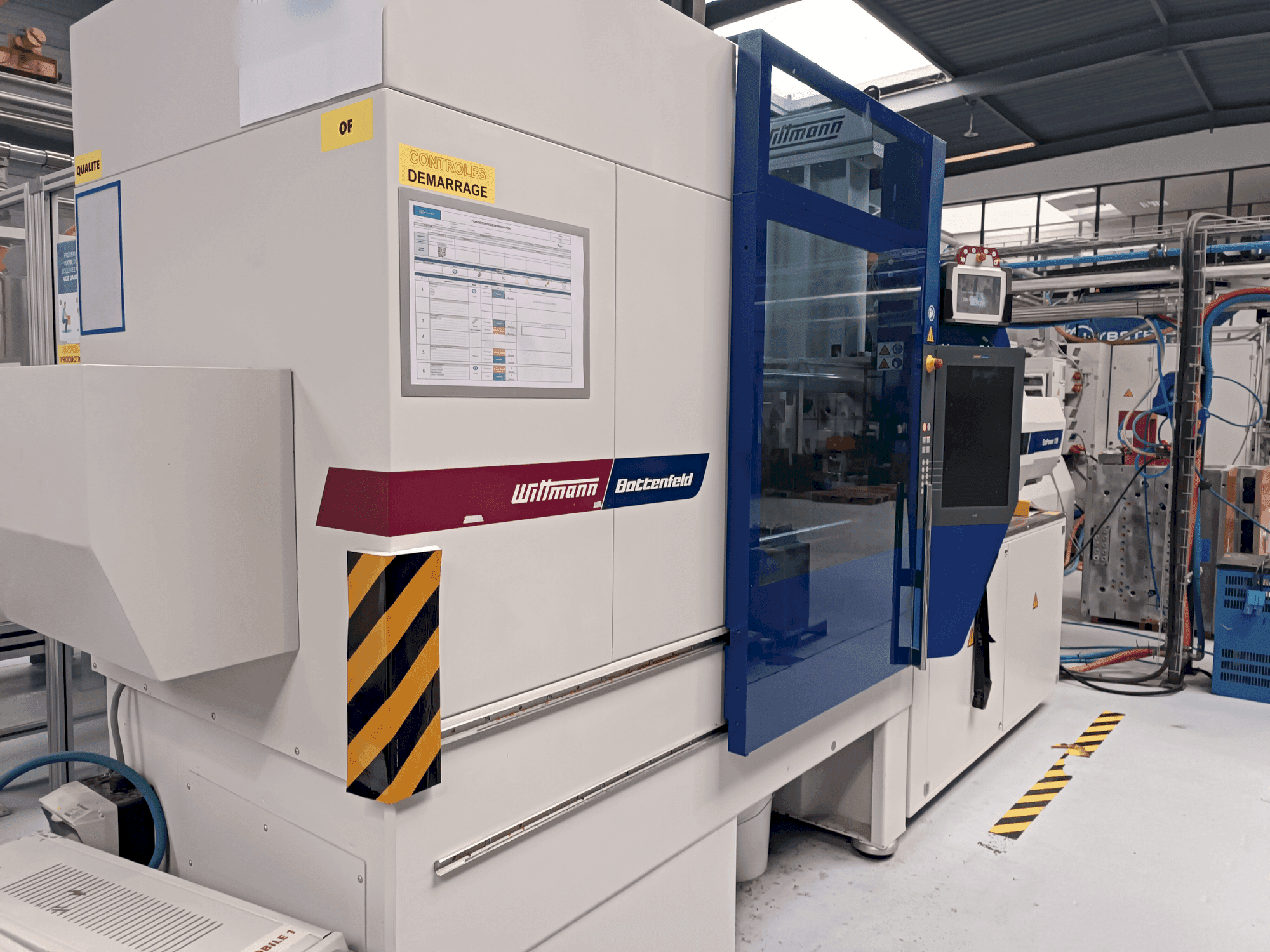 Koneen Battenfeld Ecopower 110-130 etunäkymä