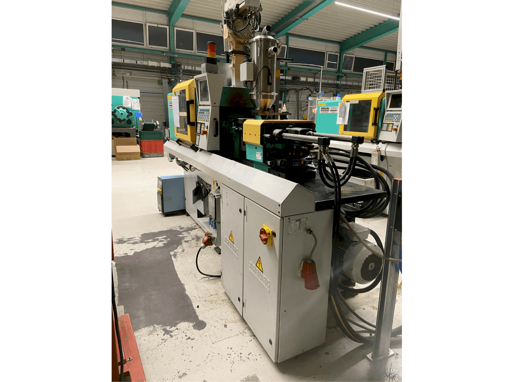 Koneen Arburg 220 S 250-60 oikean sivun näkymä