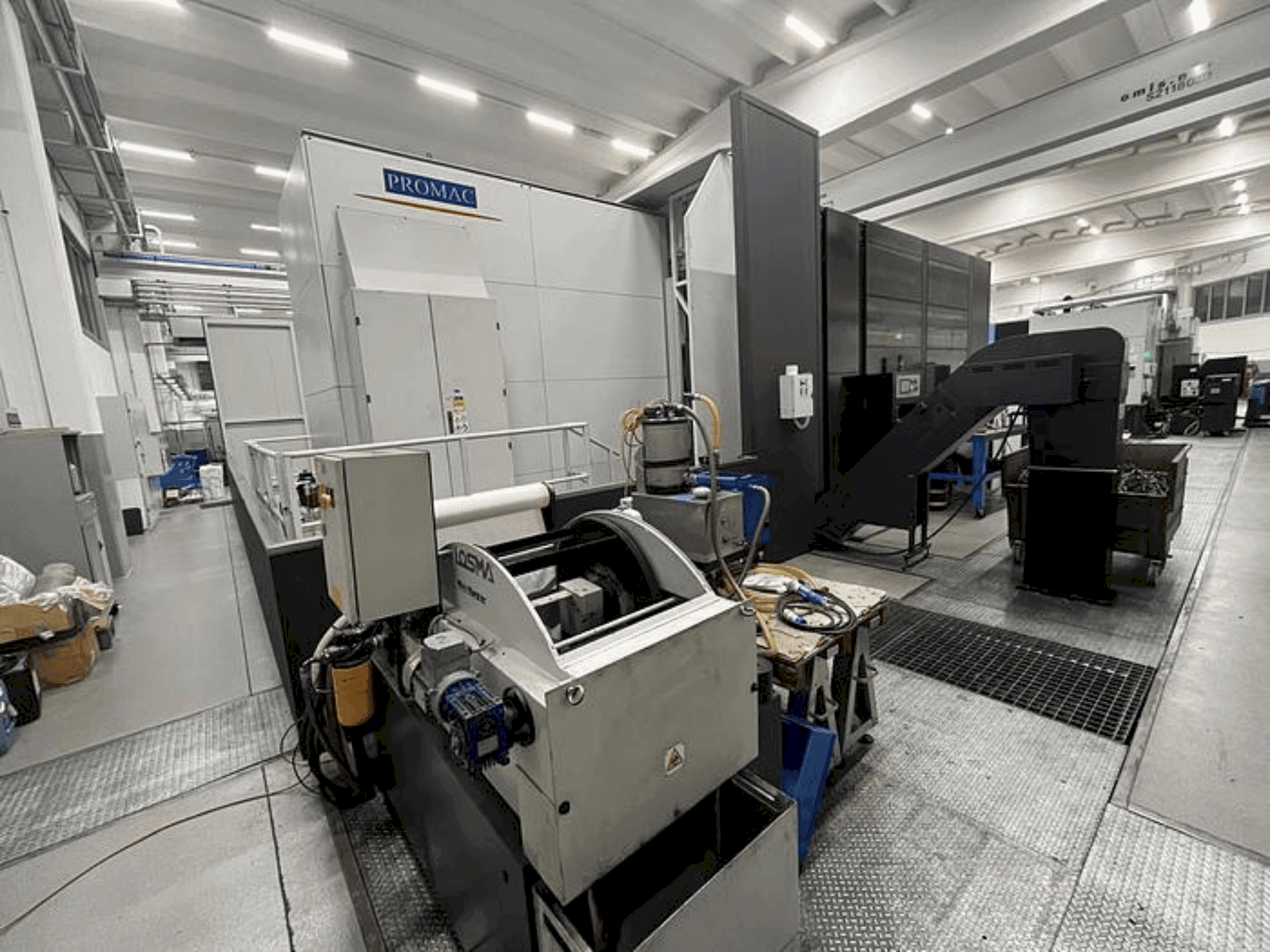 Koneen PROMAC ETESIAN HMC. A PORTALE etunäkymä