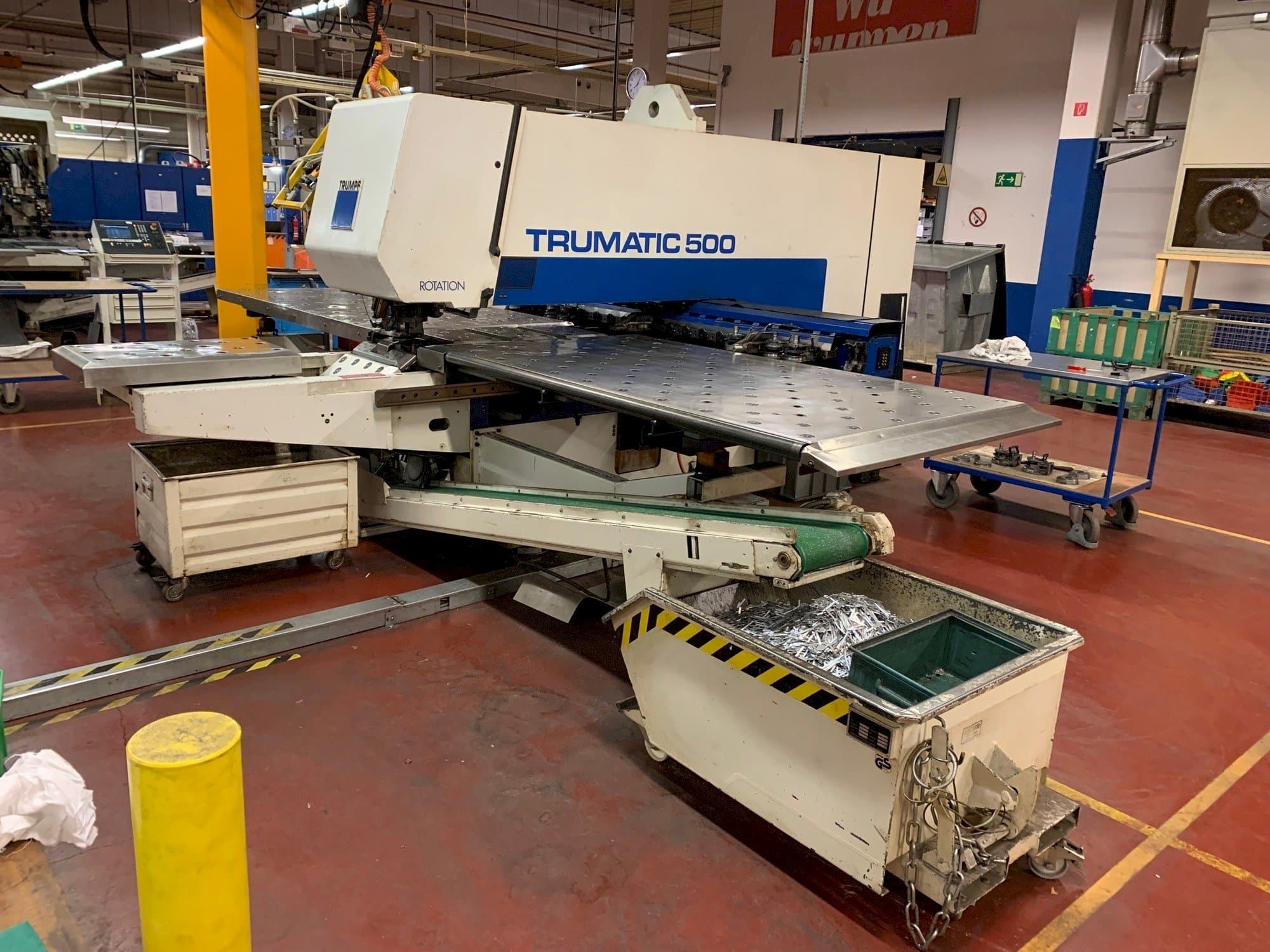 Koneen Trumpf TC 500 R etunäkymä