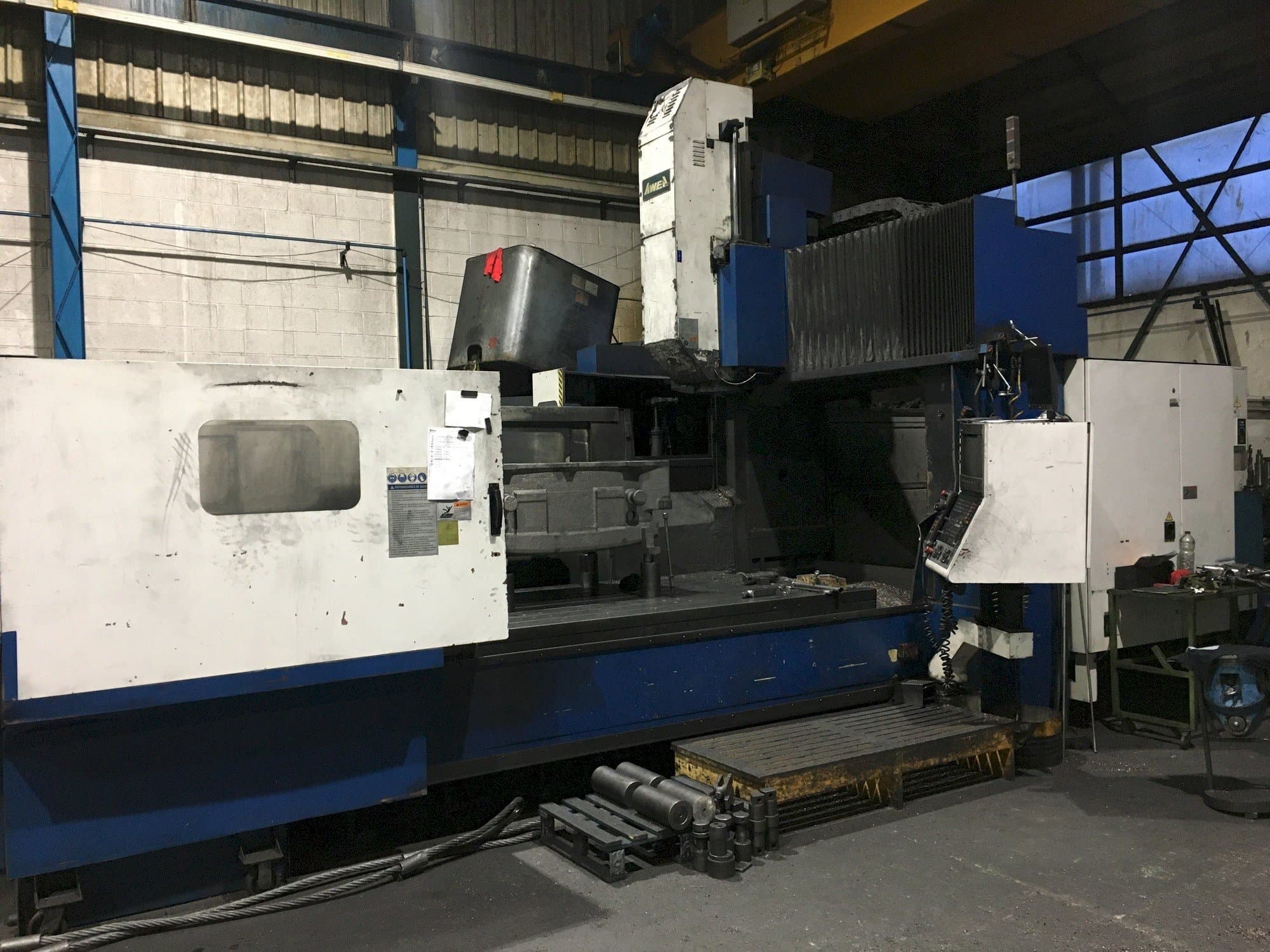 Koneen AWEA SP 3016 etunäkymä