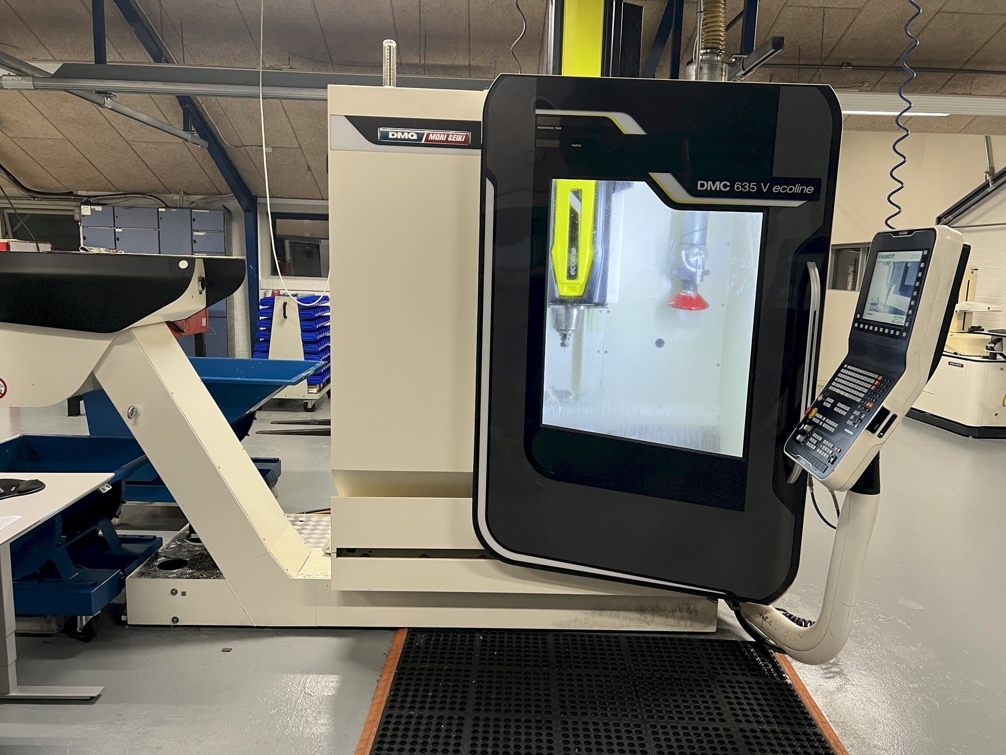 Koneen DMG Mori Seiki DMC 635 V ECOLINE etunäkymä