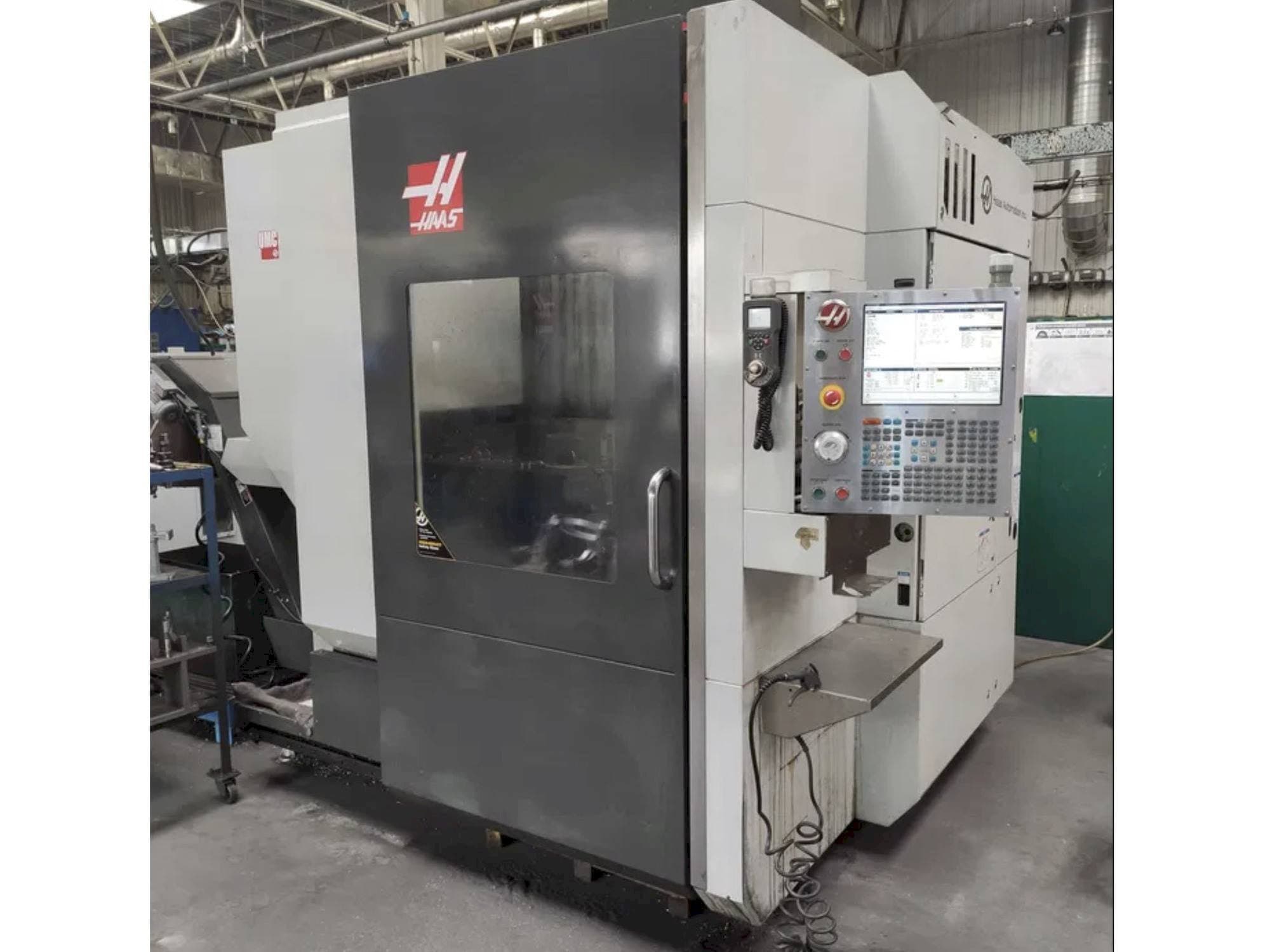 Koneen HAAS UMC-750 etunäkymä
