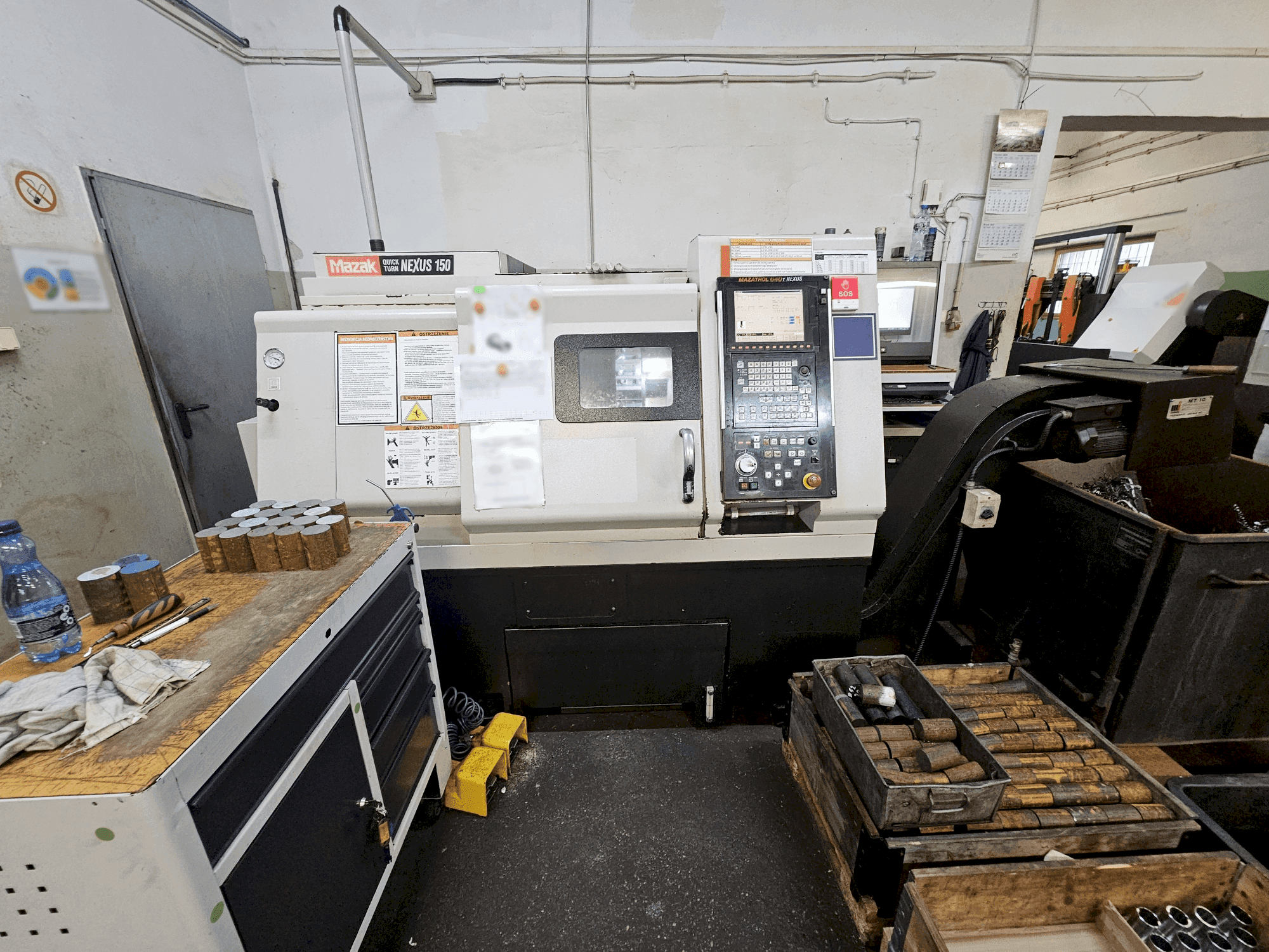 Koneen Mazak QTN-150/500 etunäkymä