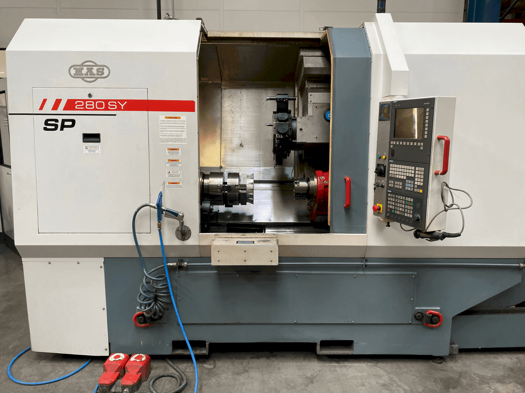 Koneen MAS SP280 SY etunäkymä