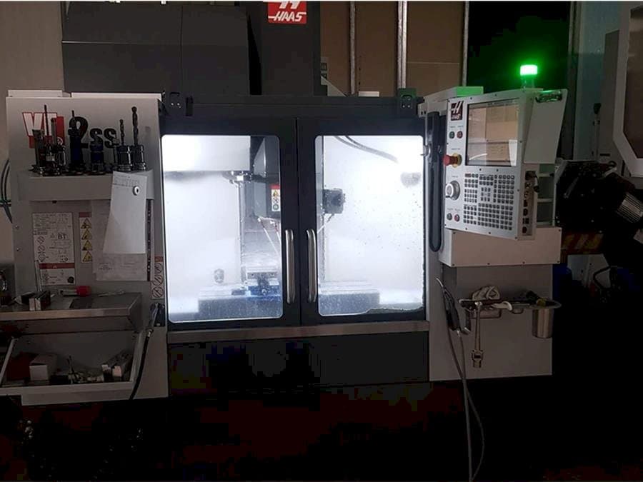Koneen HAAS VF-2SS etunäkymä
