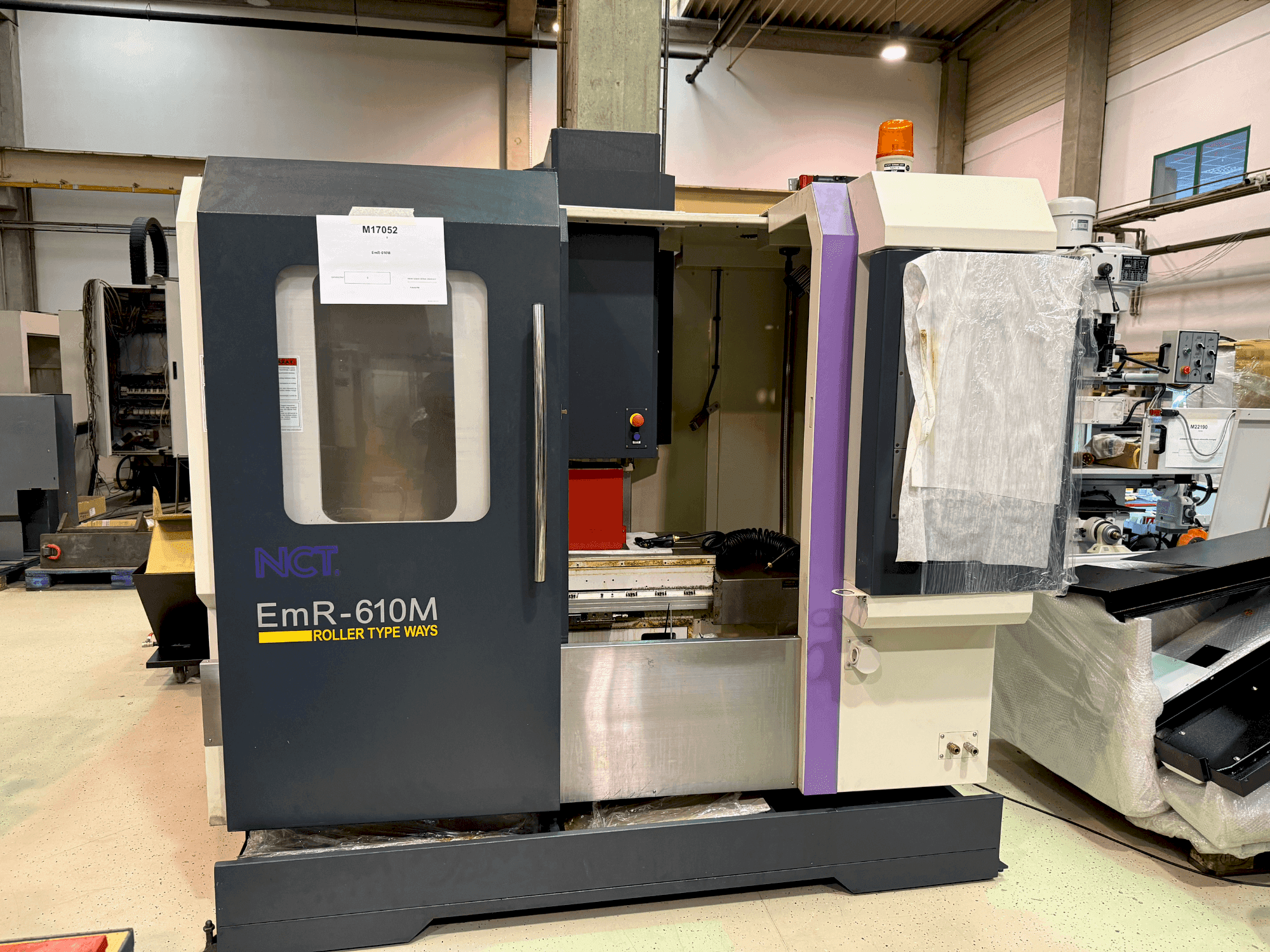 Koneen  NCT EmR-610M etunäkymä