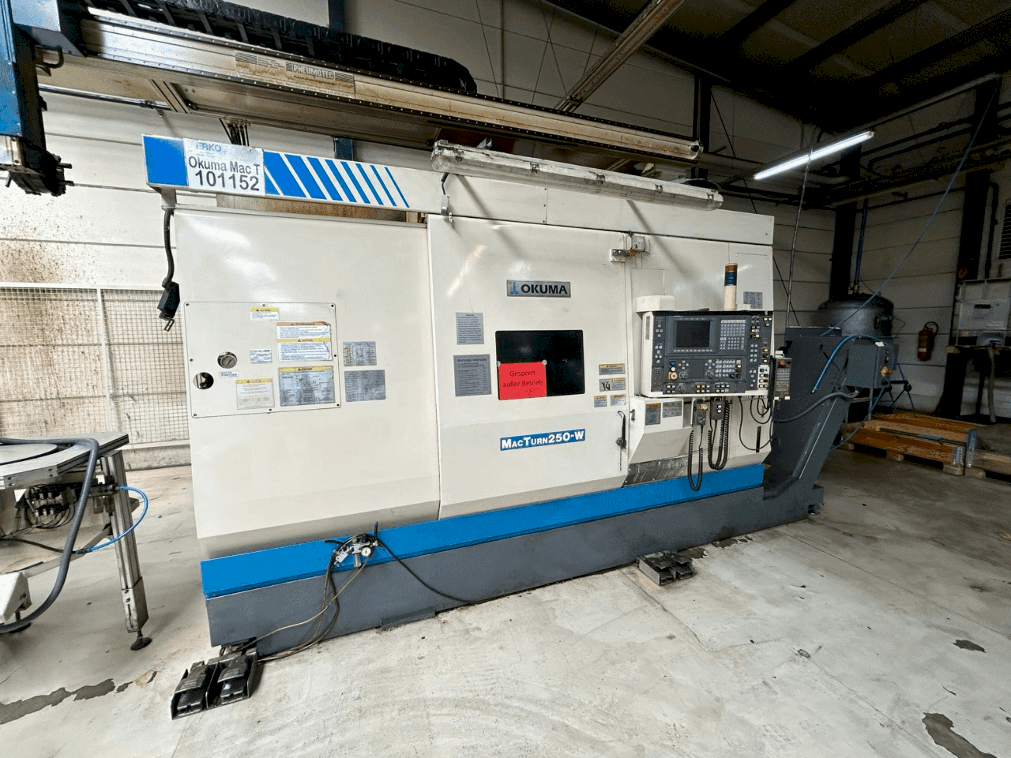 Koneen Okuma Macturn 250W etunäkymä