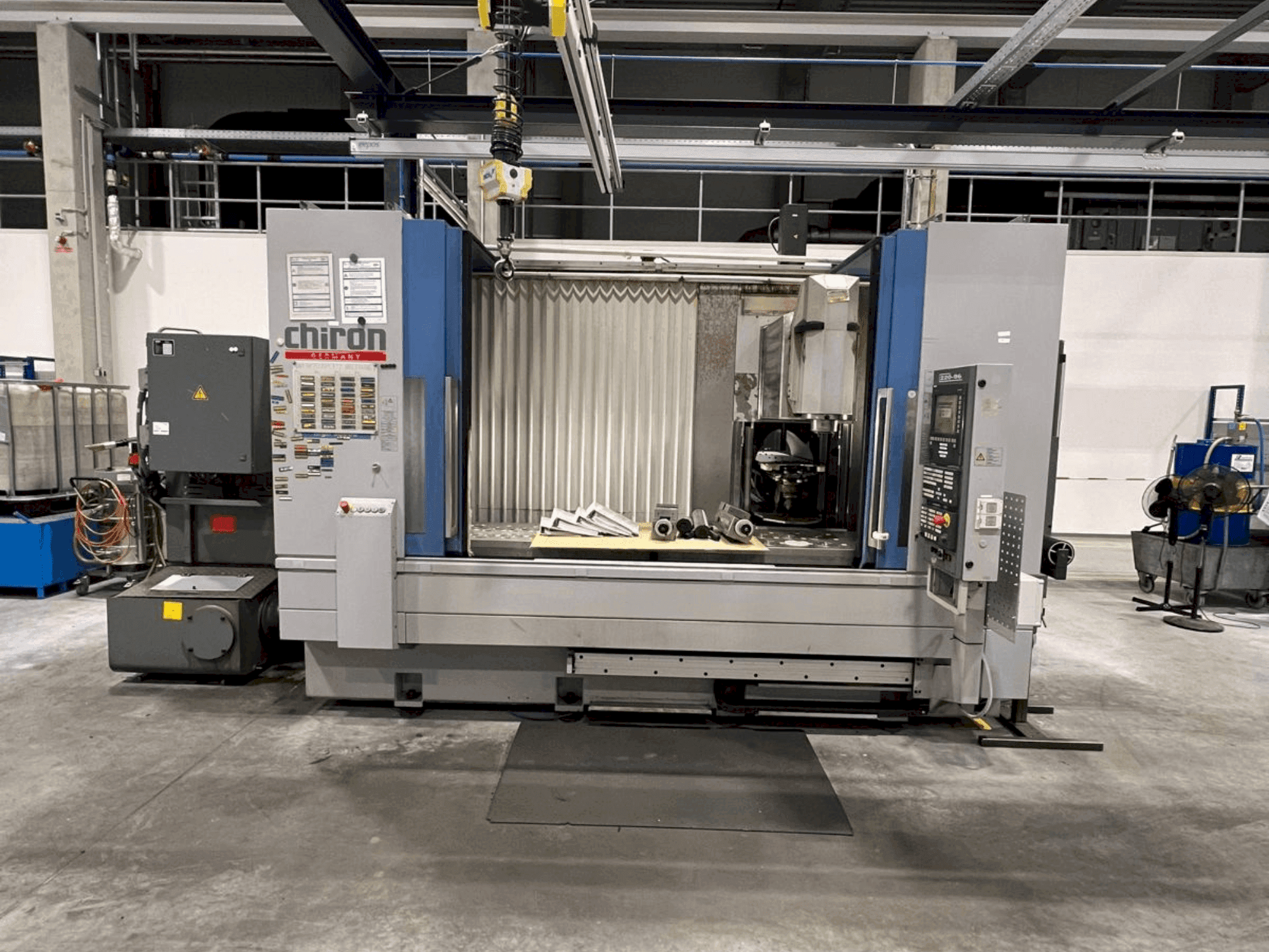 Koneen CHIRON Mill 2000 etunäkymä