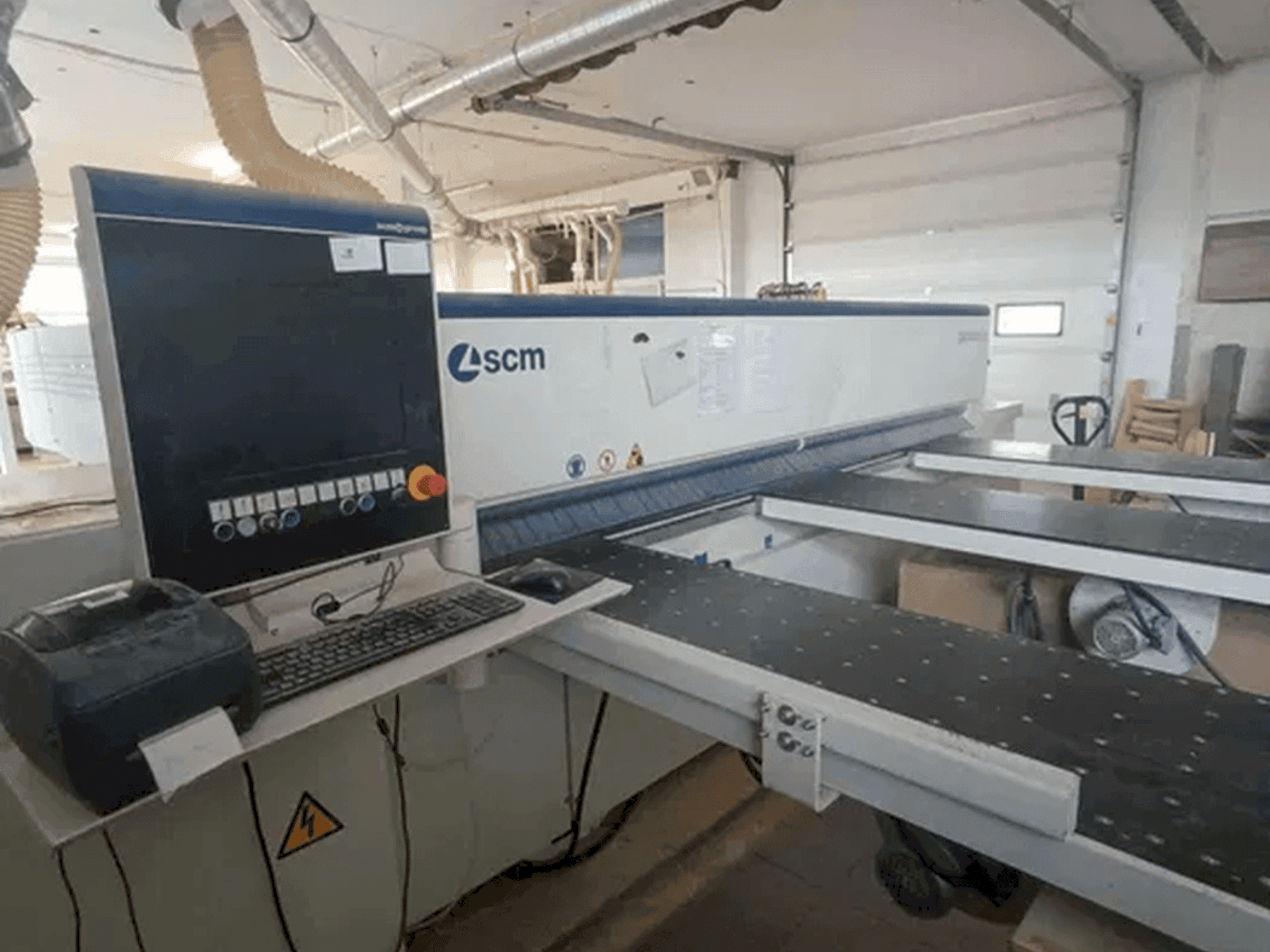 Koneen  SCM SIGMA PRIMA 67 etunäkymä