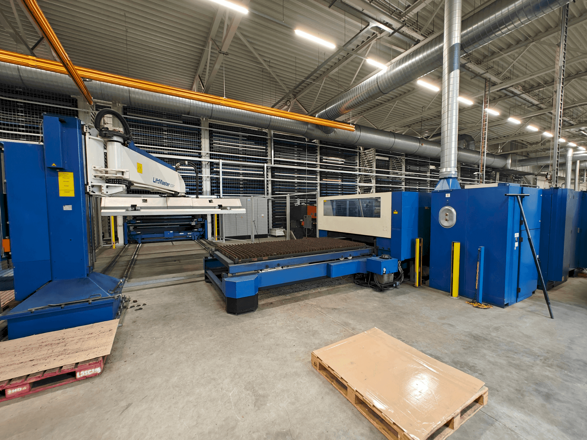 Koneen TRUMPF Trumatic L3050 etunäkymä