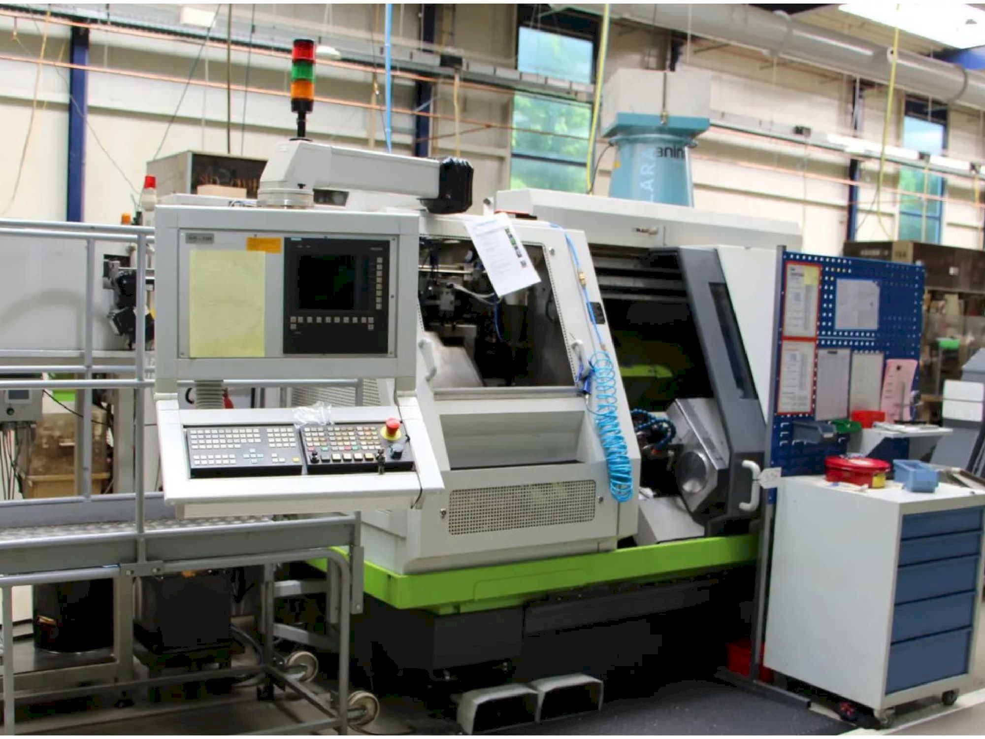 Koneen Benzinger TNI - B6 etunäkymä