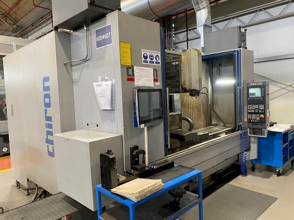 Koneen CHIRON MILL 2000 etunäkymä