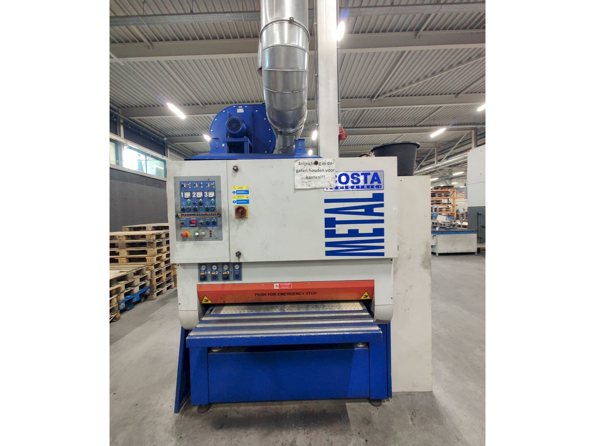Koneen Costa MD4-CVC 1150 + SB 140 etunäkymä