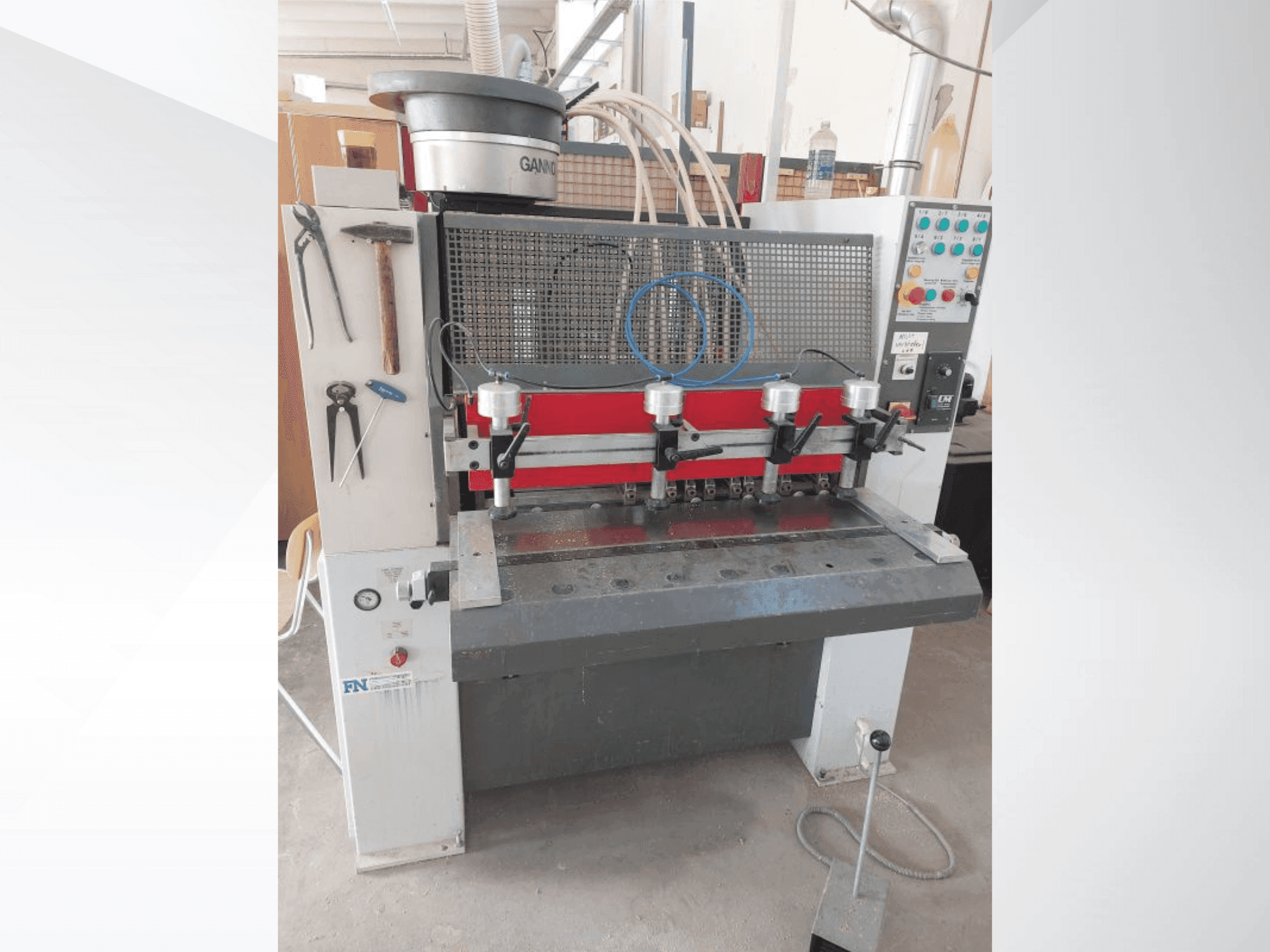 Koneen  GANNOMAT Elite 25 etunäkymä